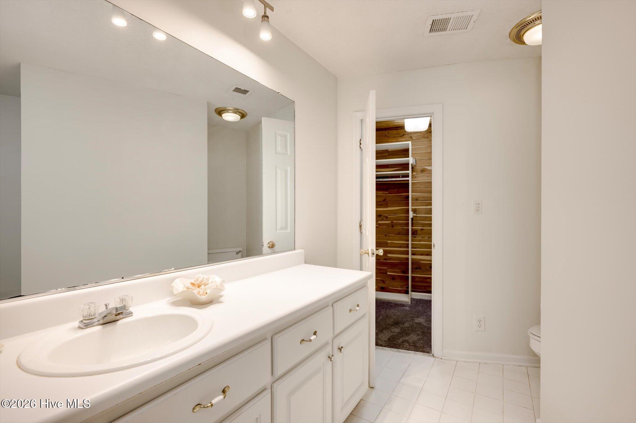 1307 Colony Place Drive Property Photo 12