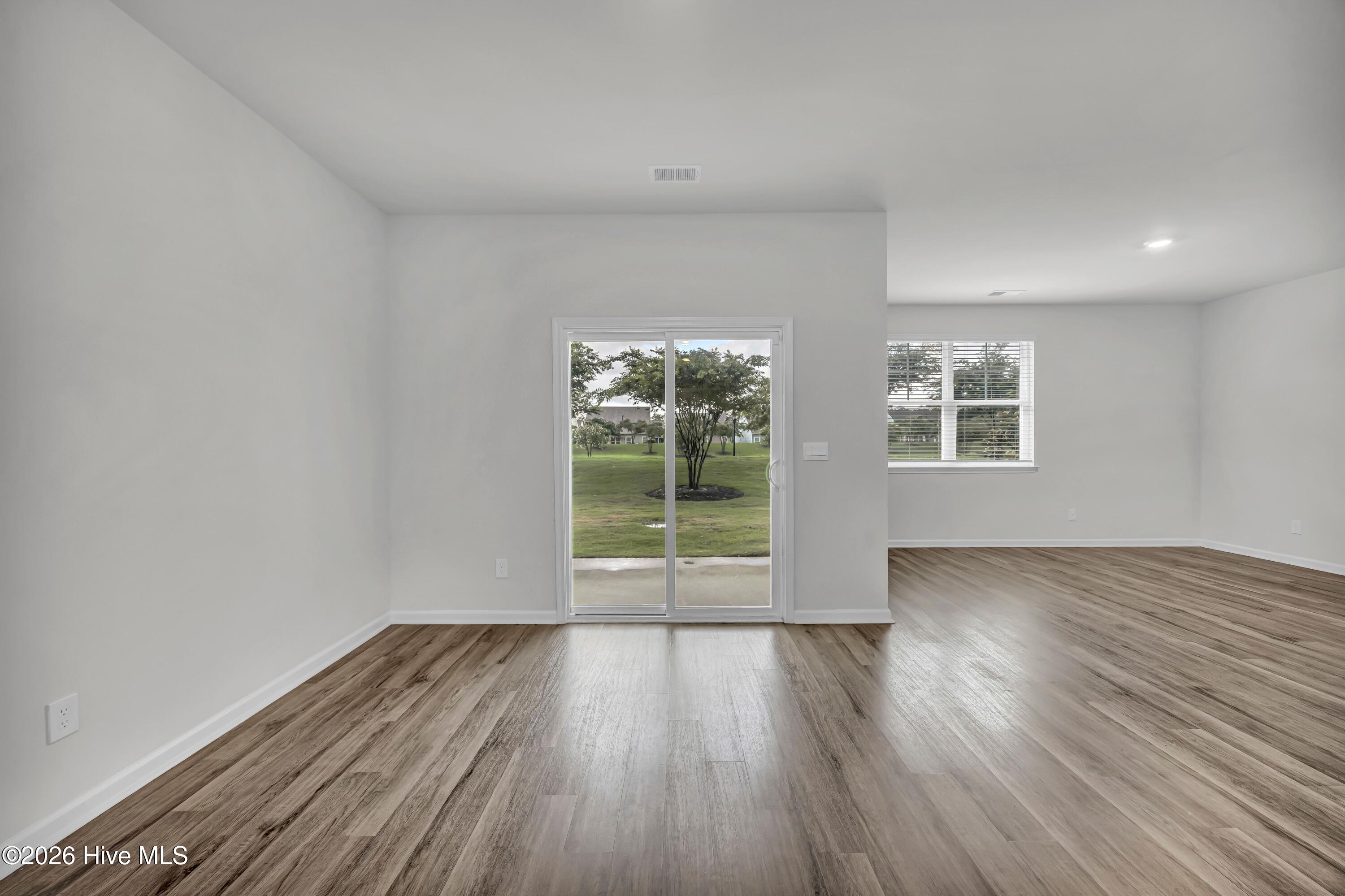 1369 Clendon Circle Property Photo 11