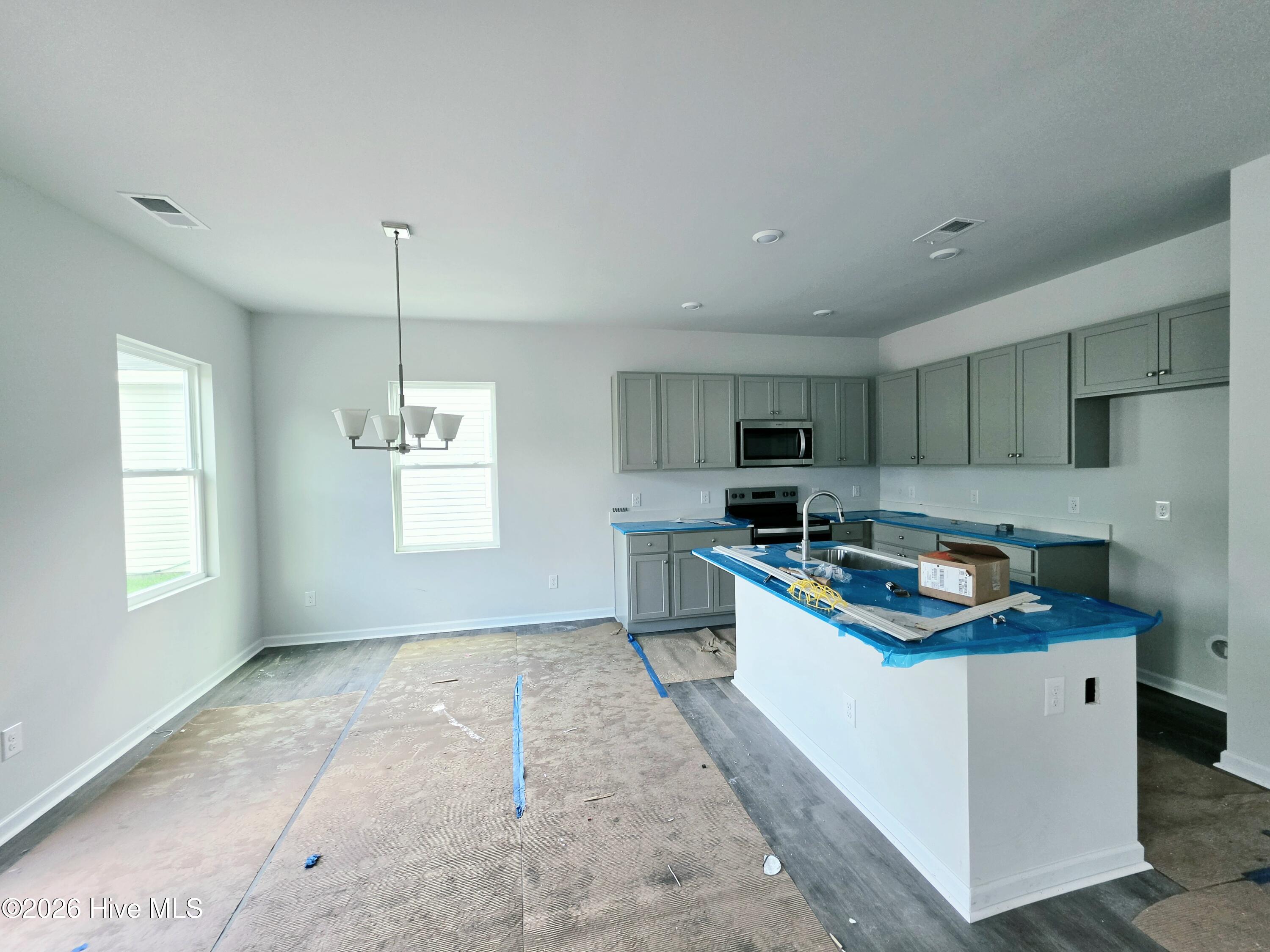 1079 Hanson Drive Property Photo 3