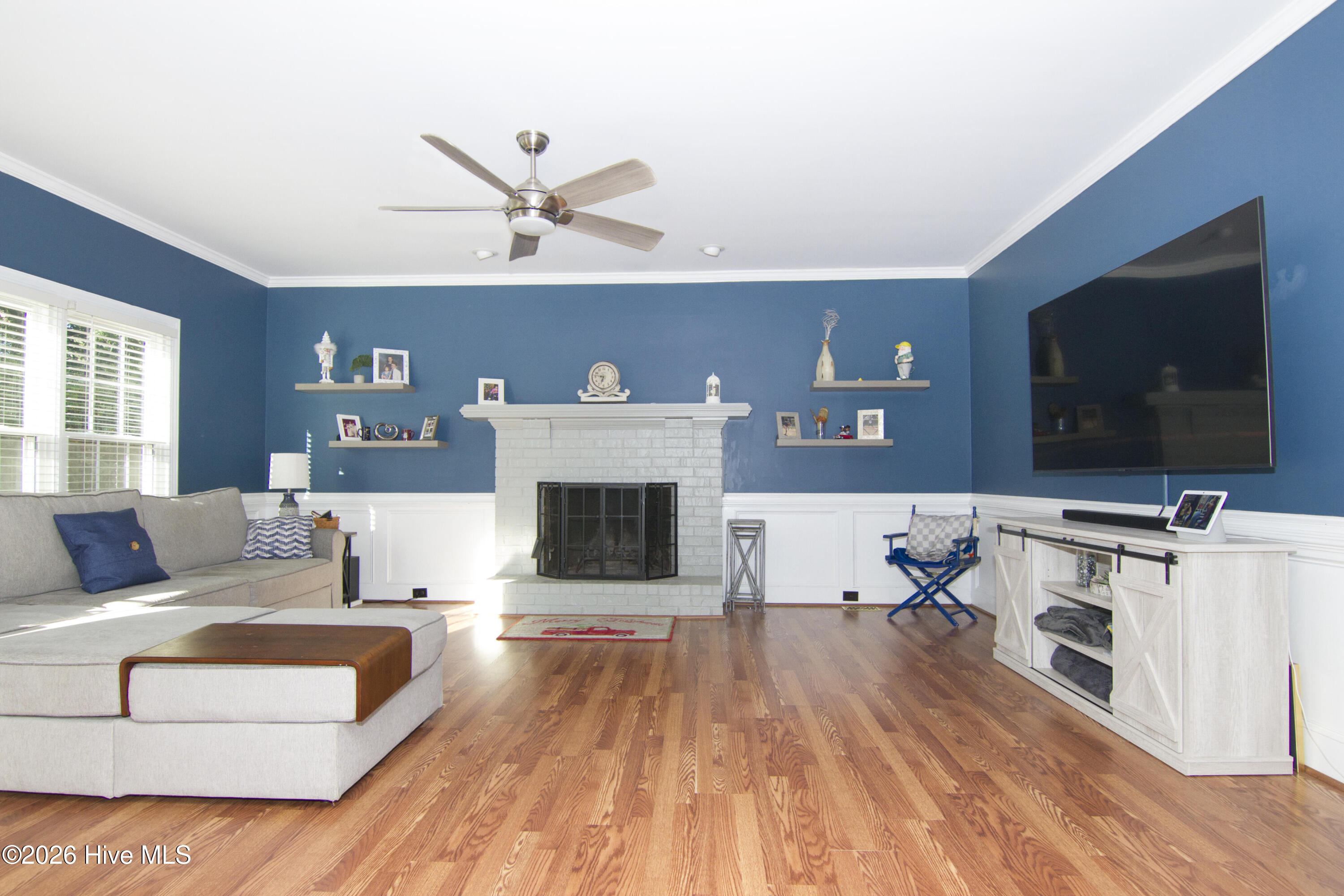 648 Fieldstone Way Property Photo 3