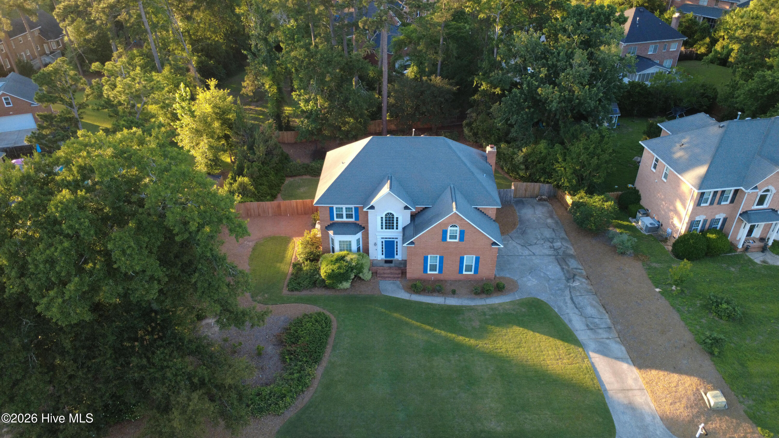 648 Fieldstone Way Property Photo 14