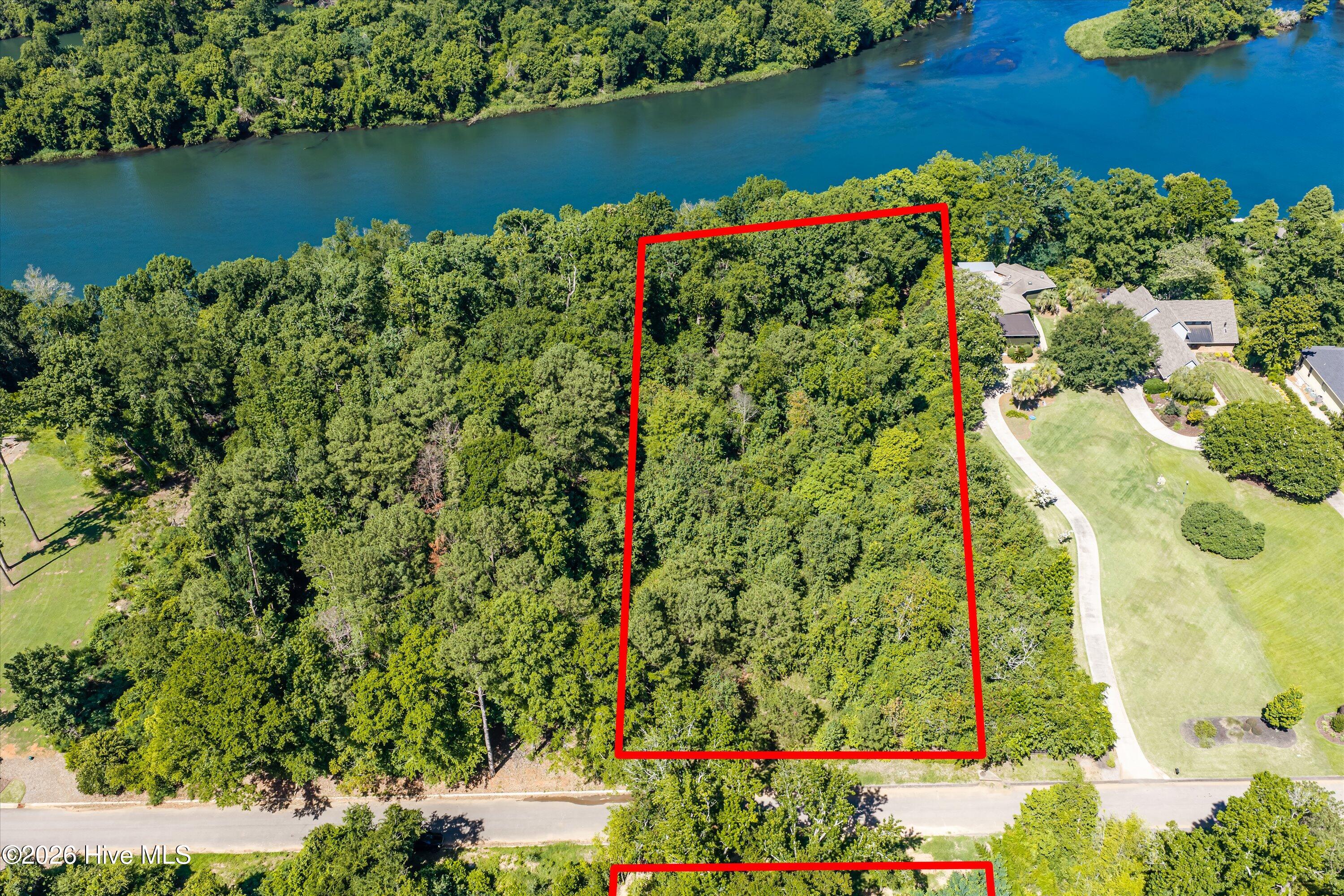 1-b River Oak Drive Property Photo 2