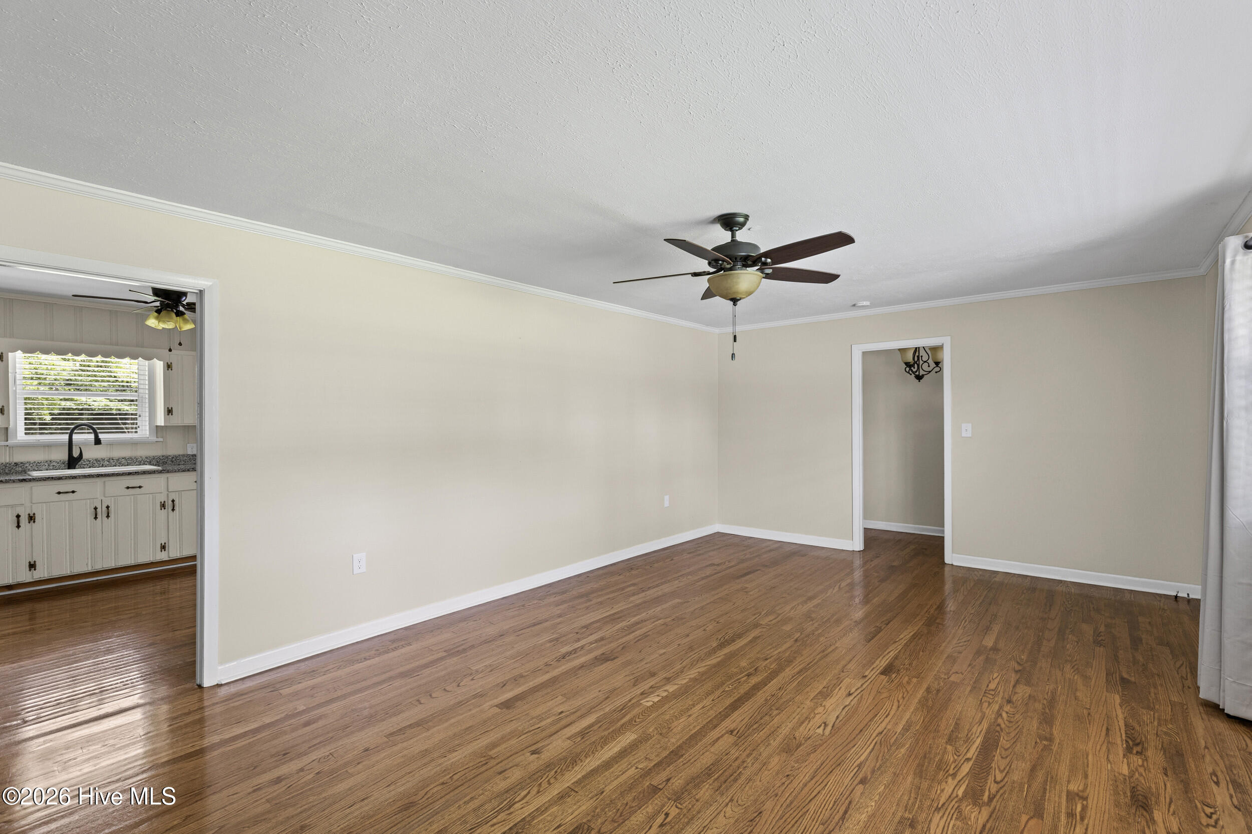 410 Johns Road Property Photo 10