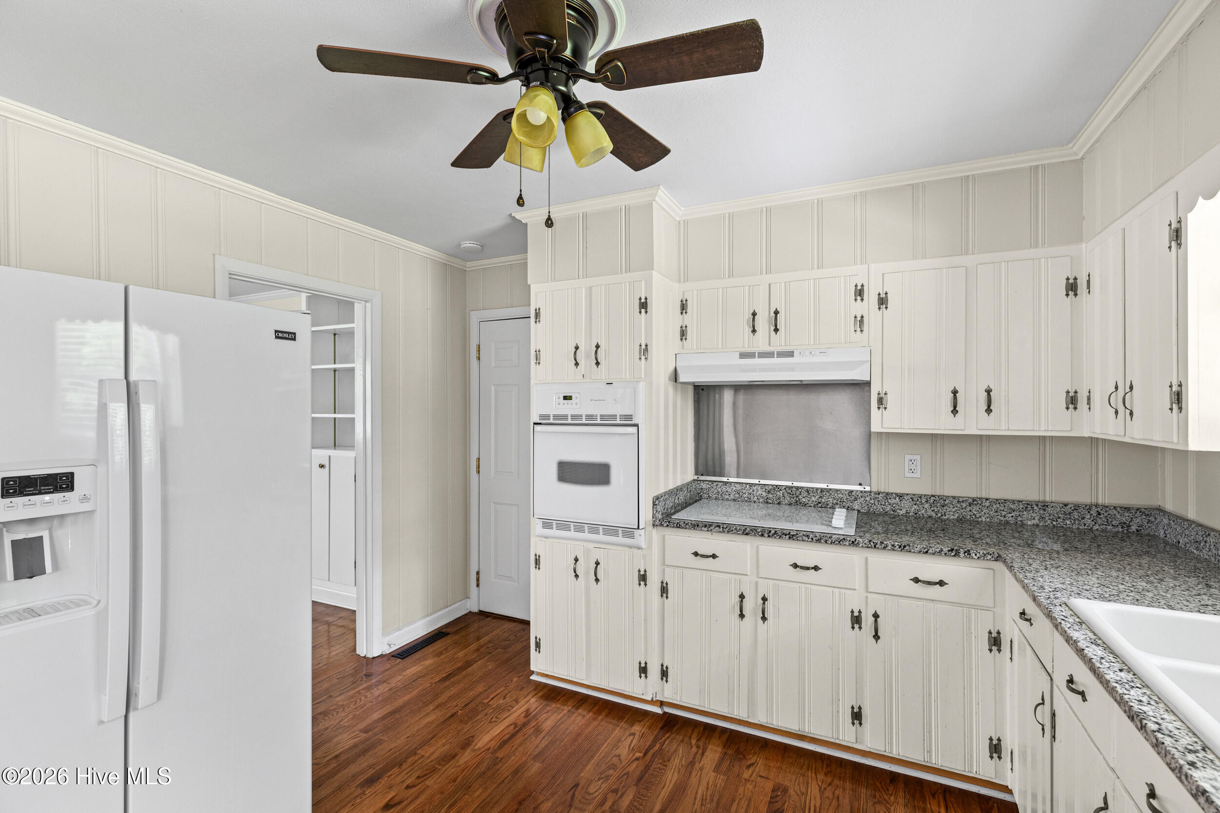 410 Johns Road Property Photo 11