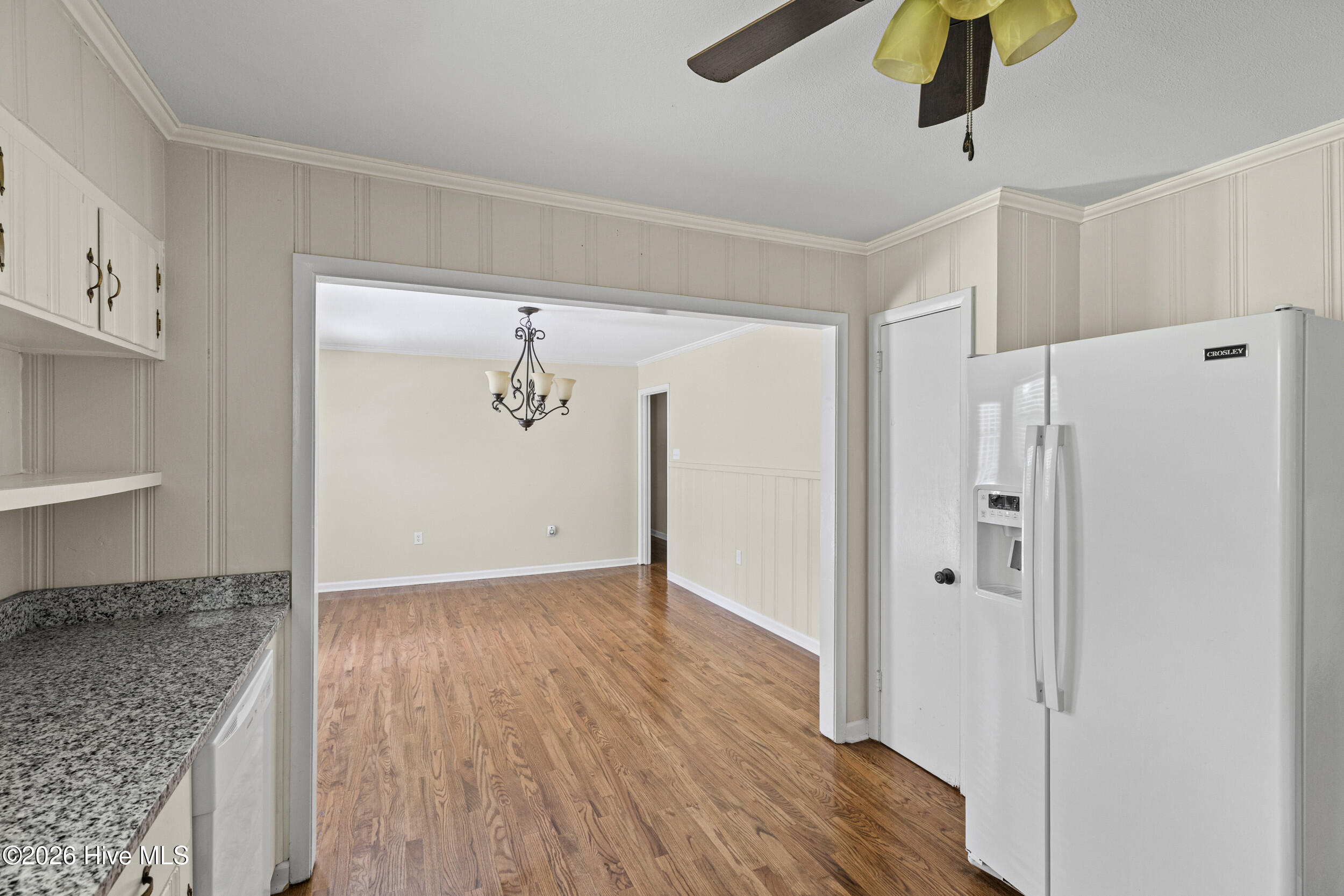 410 Johns Road Property Photo 14