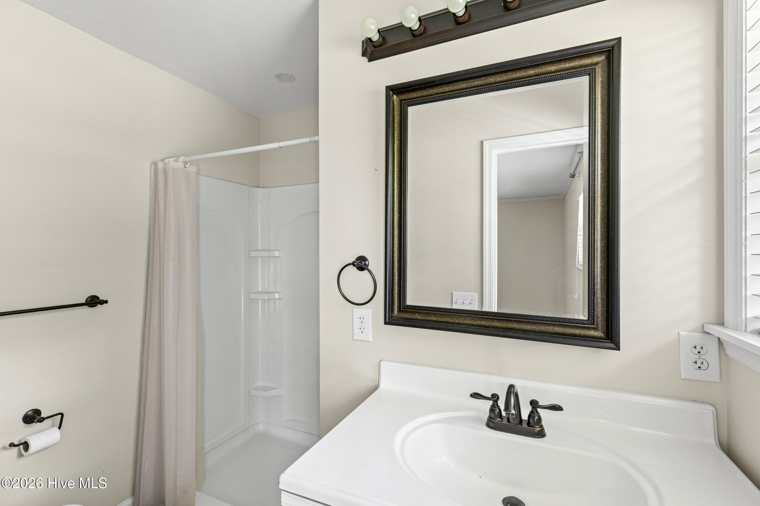 410 Johns Road Property Photo 19
