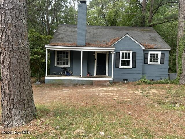 915 College Circle N Property Photo 1