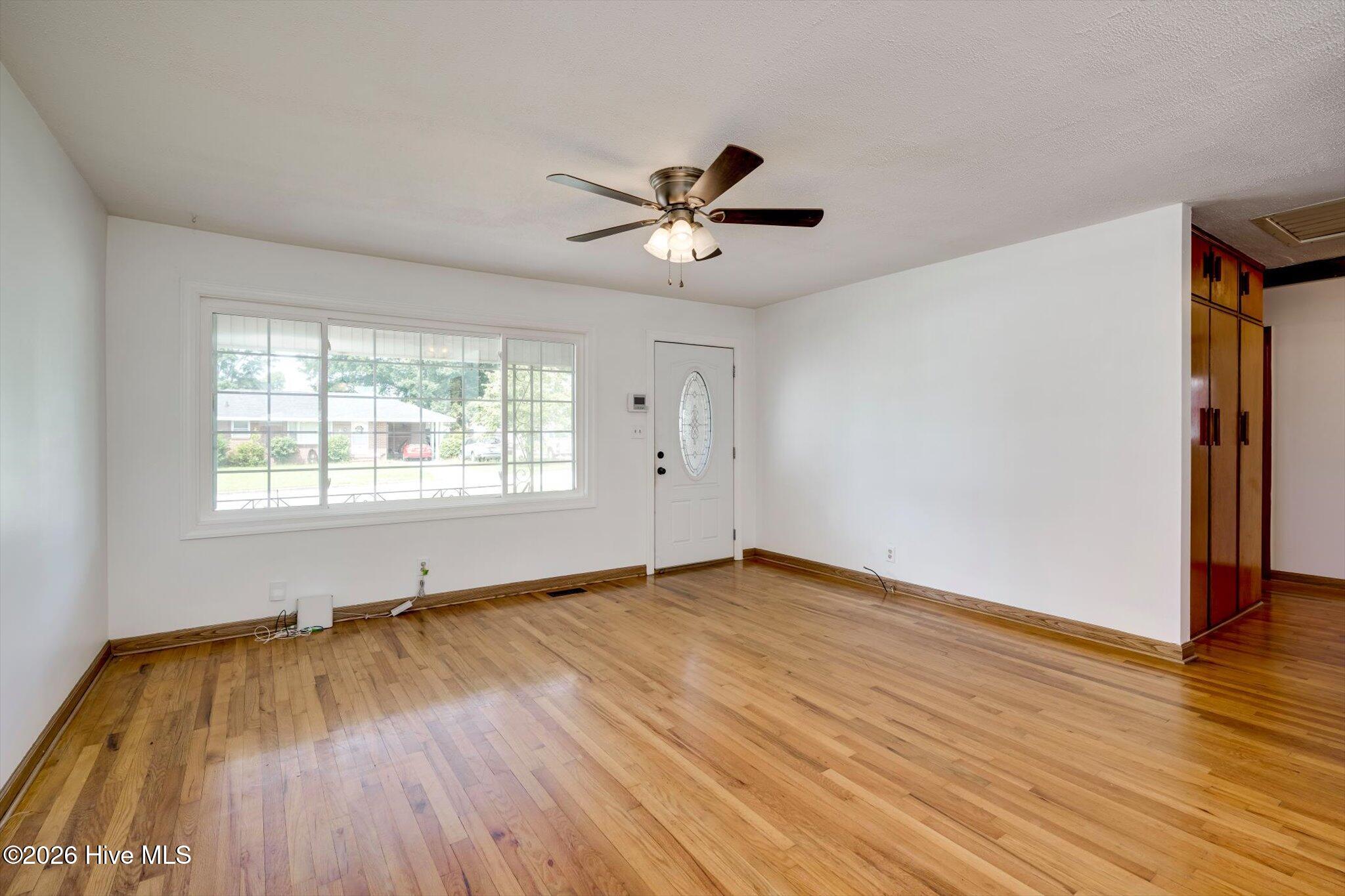 209 Swathmore Avenue Property Photo 6