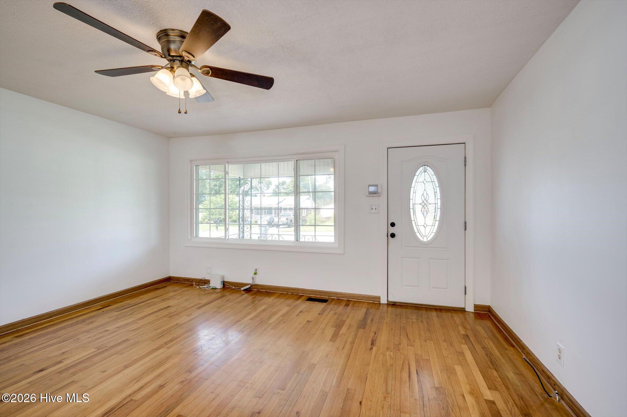 209 Swathmore Avenue Property Photo 7
