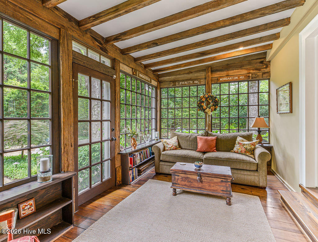 1680 Midland Road Property Photo 10