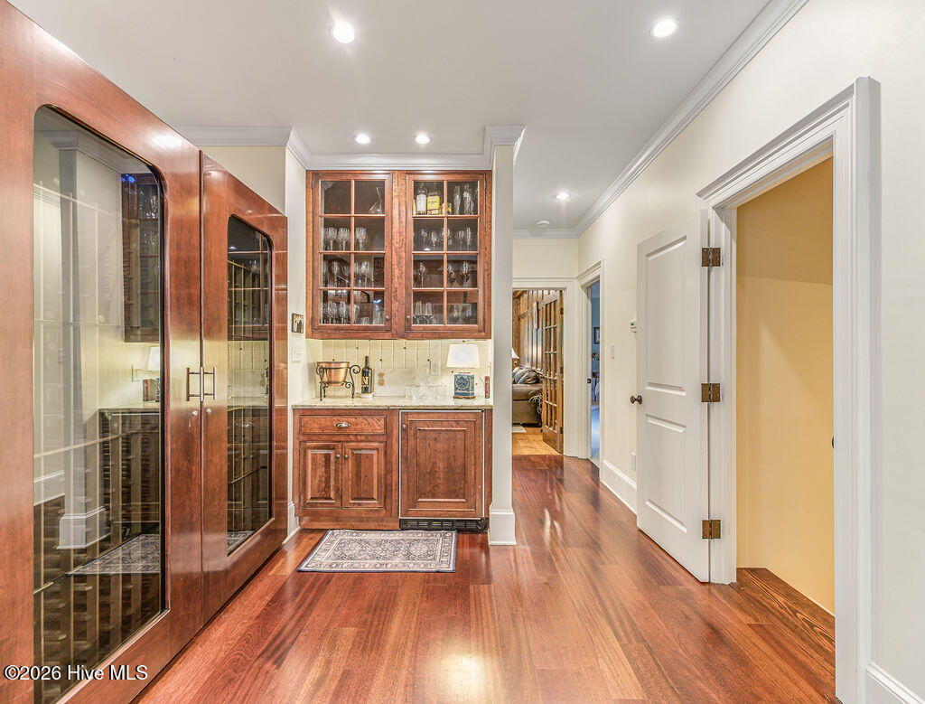1680 Midland Road Property Photo 13