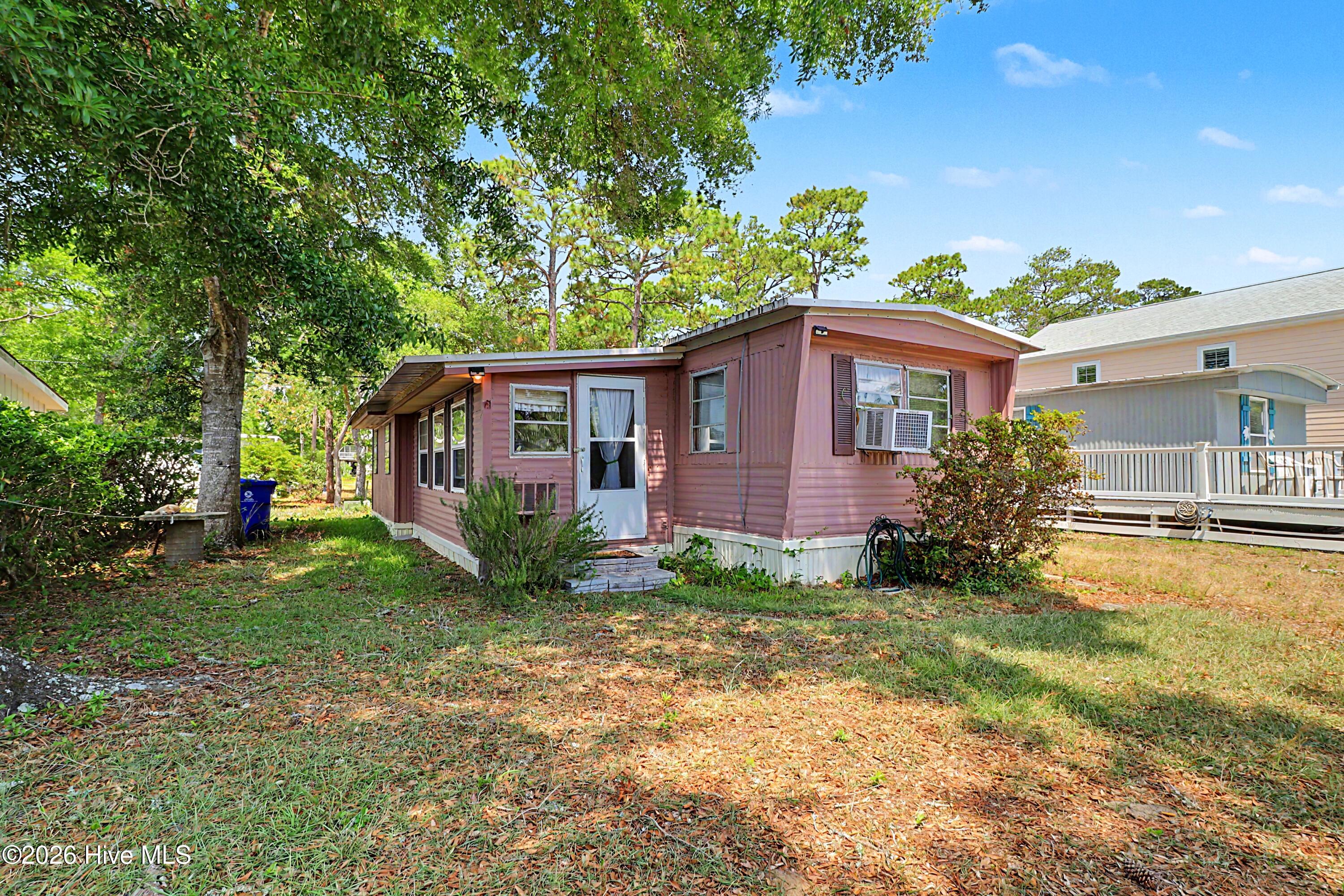 131 Ne 75th Street Property Photo 3