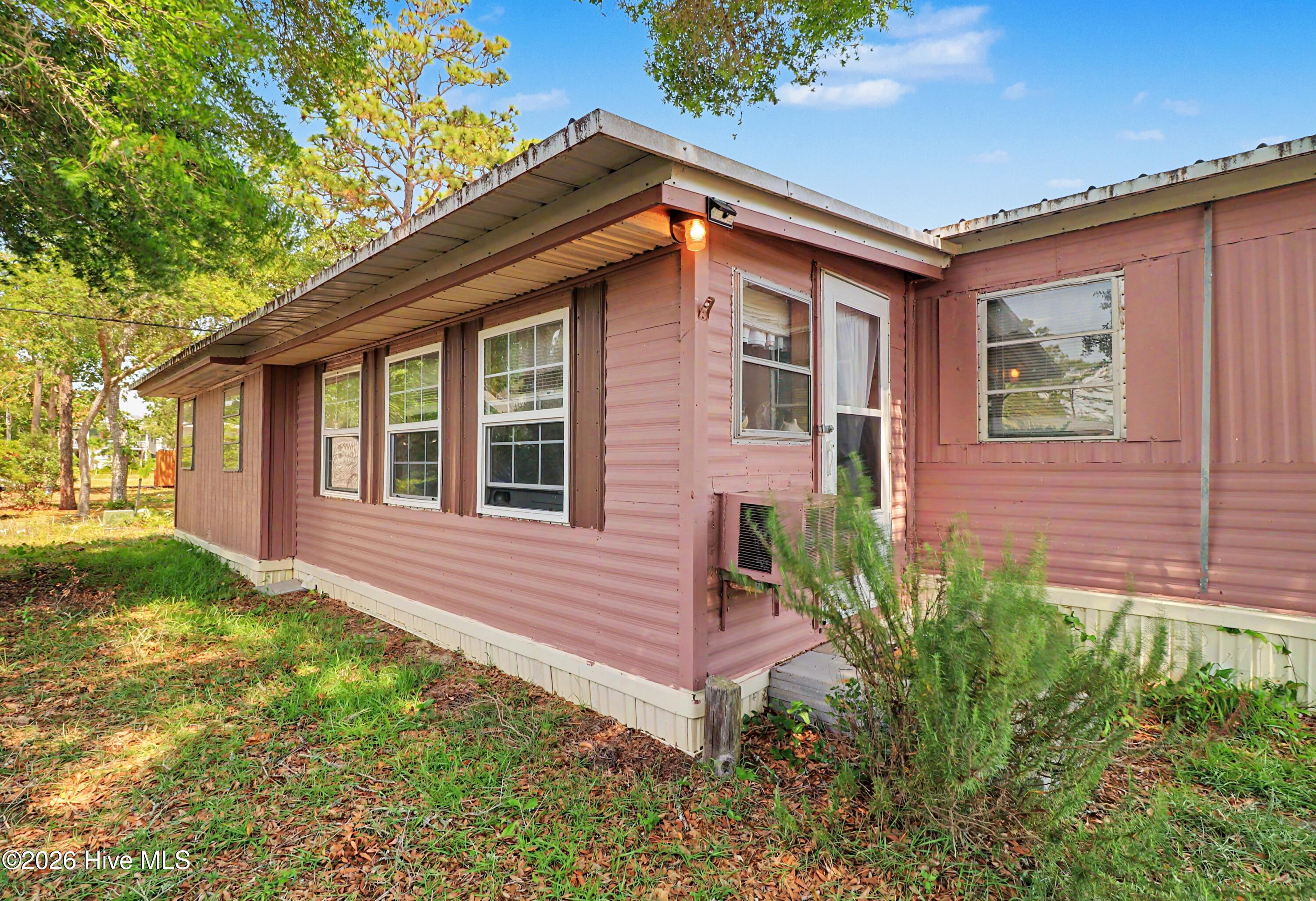 131 Ne 75th Street Property Photo 4