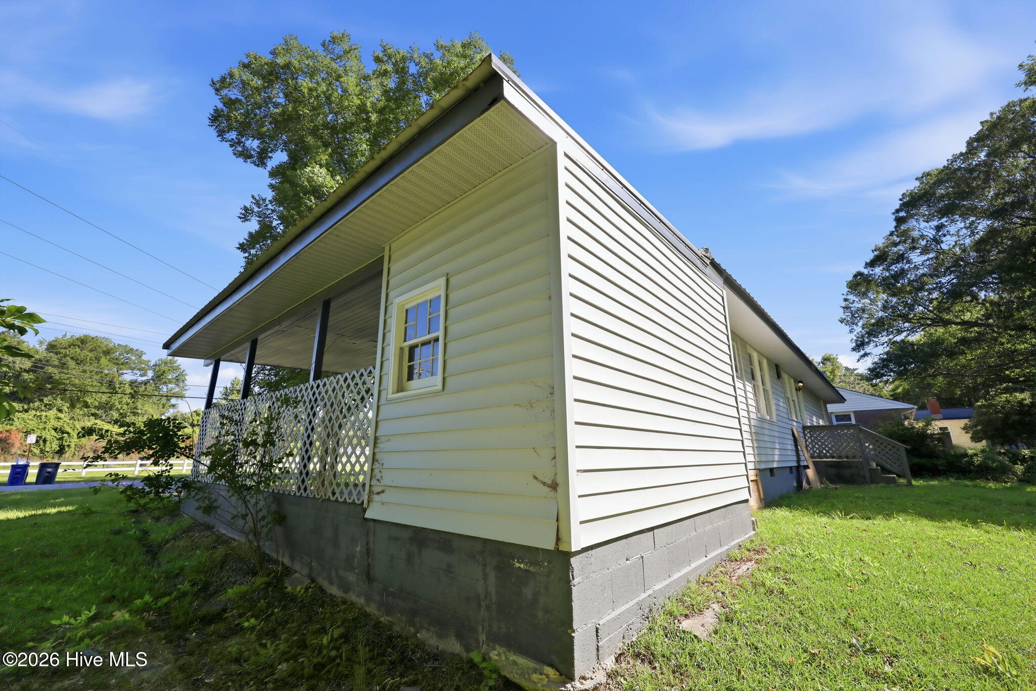 1002 River Street Property Photo 14