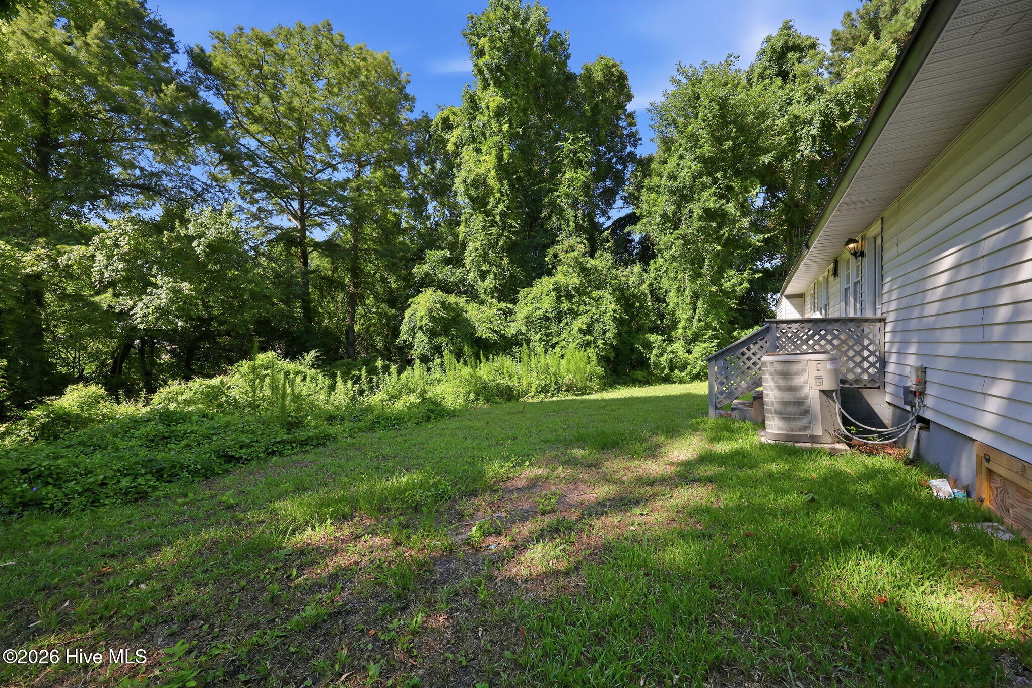 1002 River Street Property Photo 16