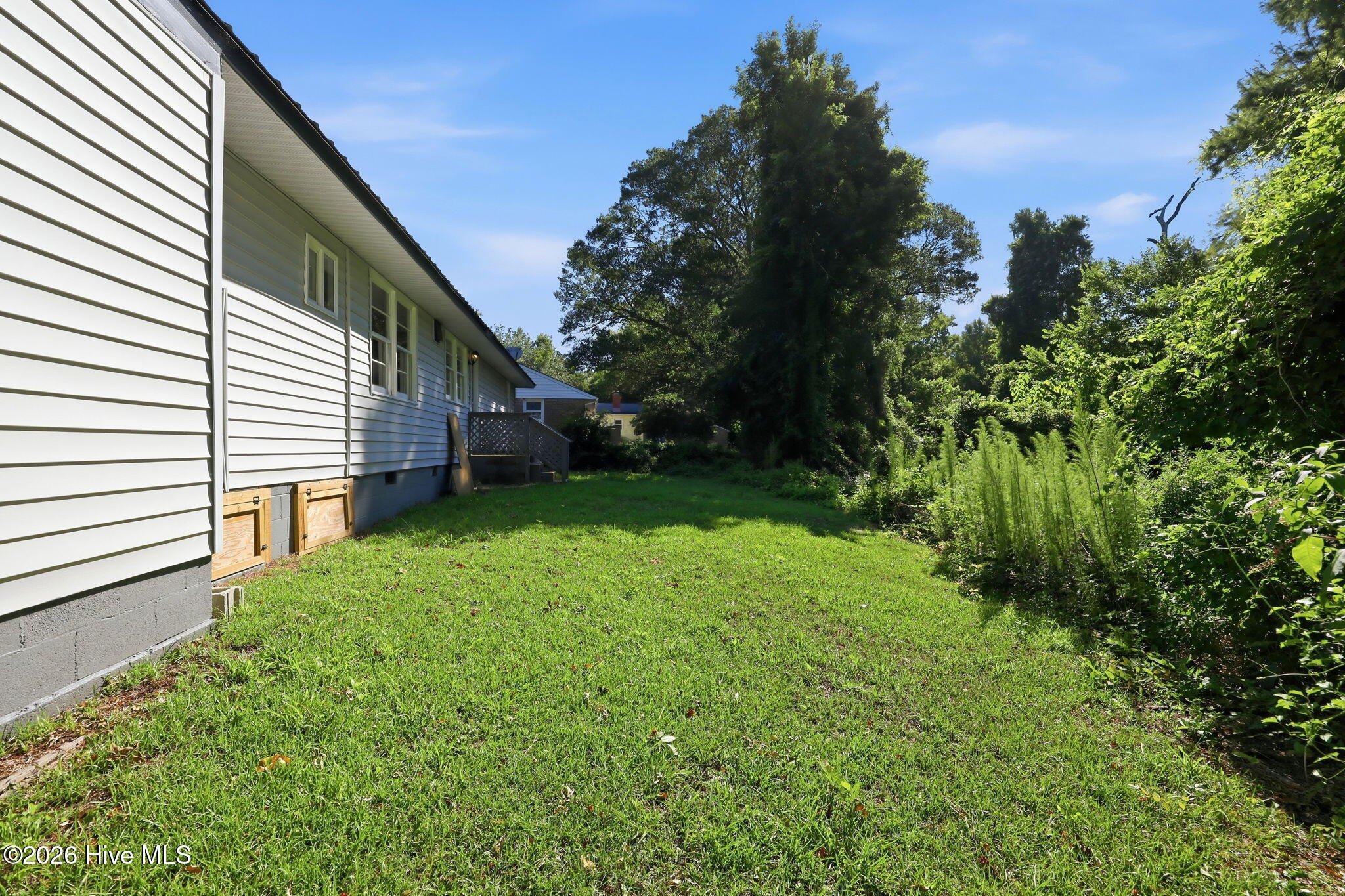 1002 River Street Property Photo 17