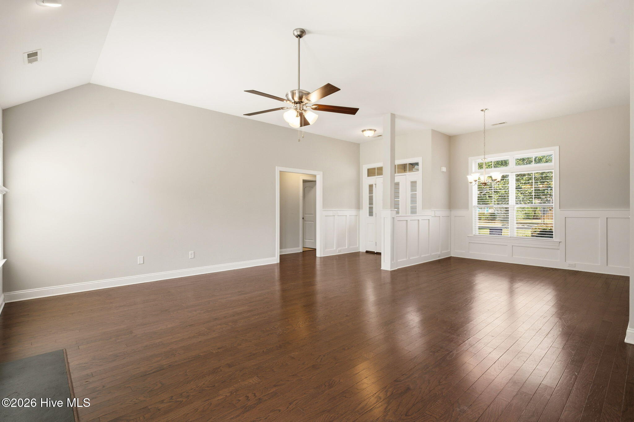 4965 Alamance Drive Se Property Photo 10