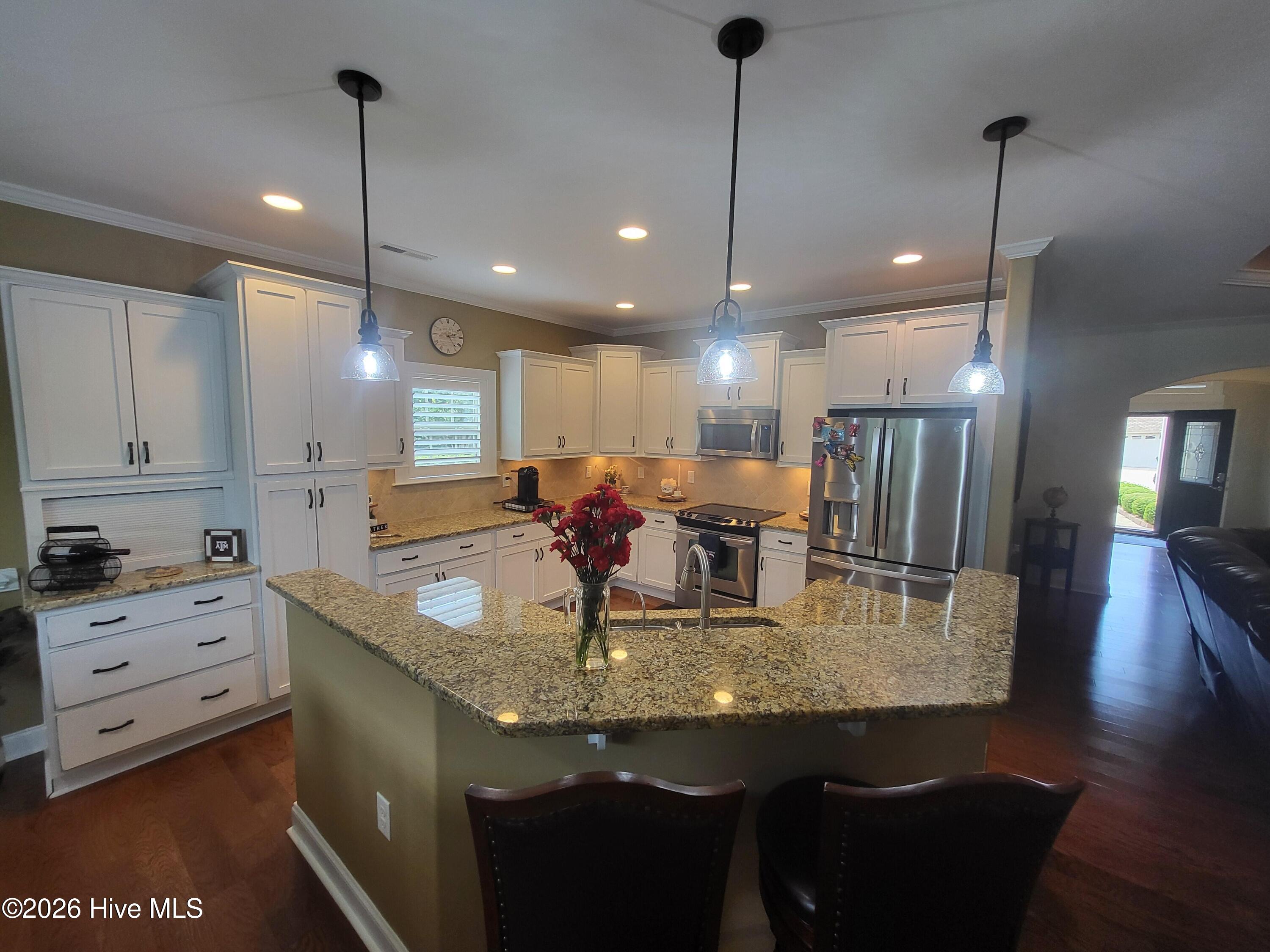8251 Stenton Drive Ne Property Photo 10