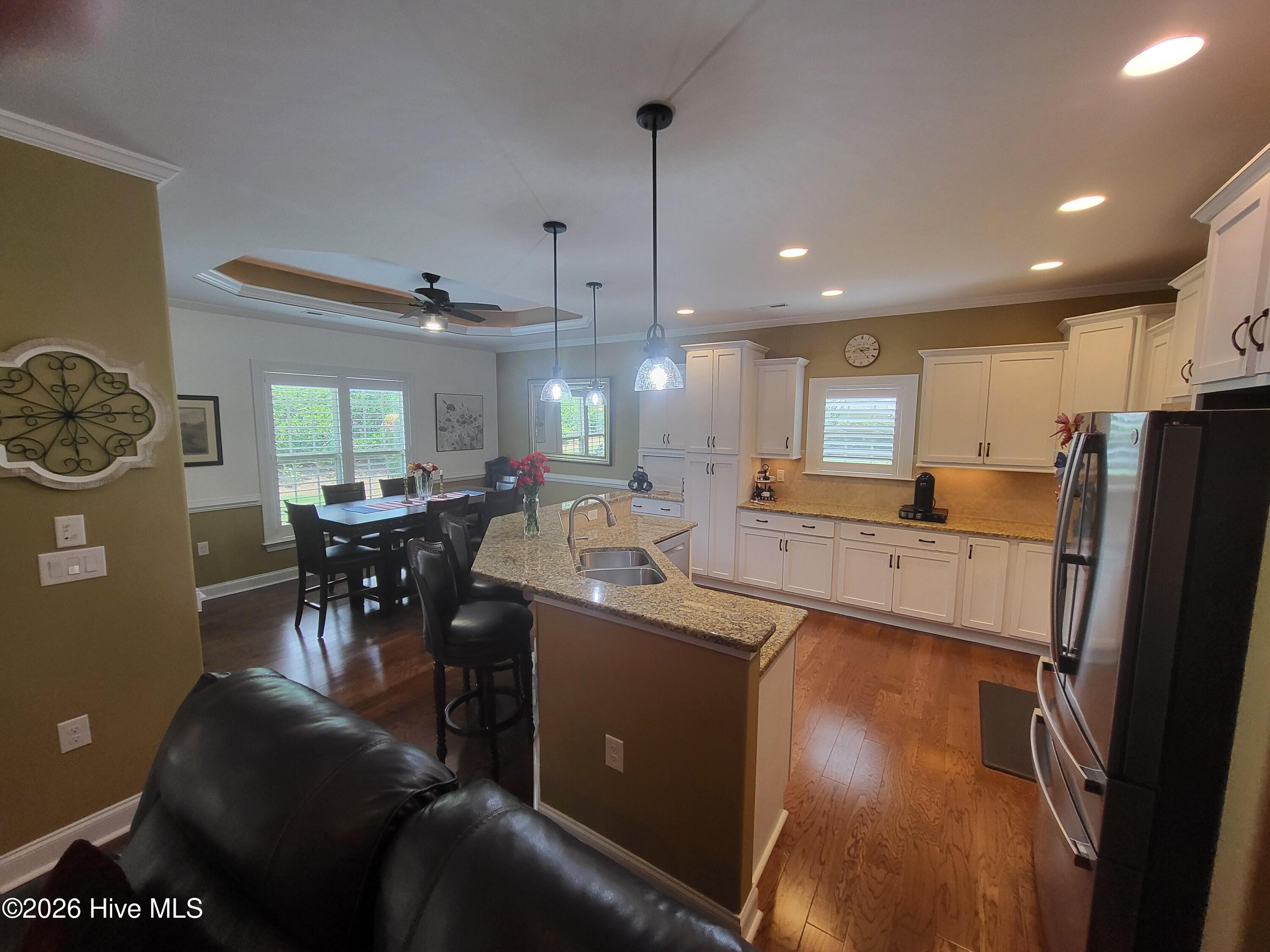 8251 Stenton Drive Ne Property Photo 11