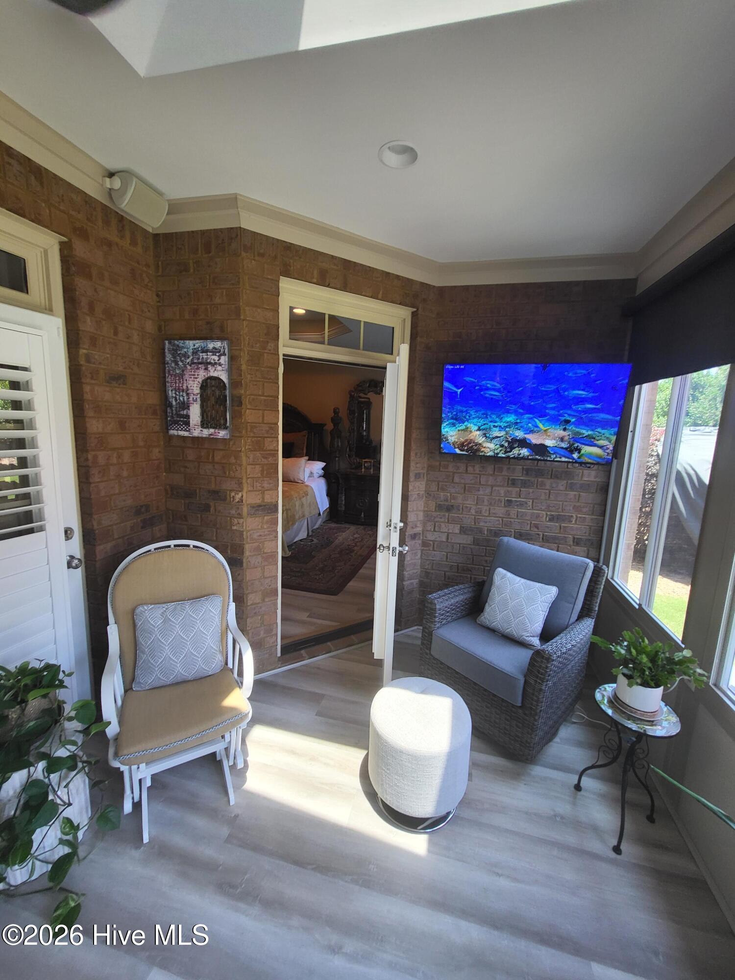 8251 Stenton Drive Ne Property Photo 17