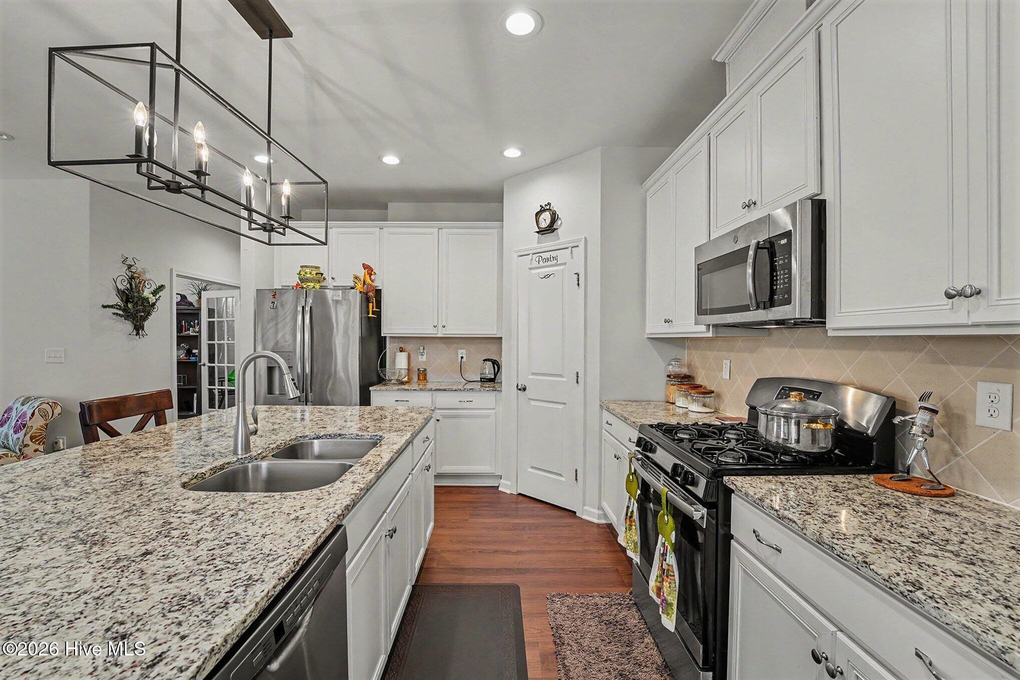 123 Carbone Lane Property Photo 2