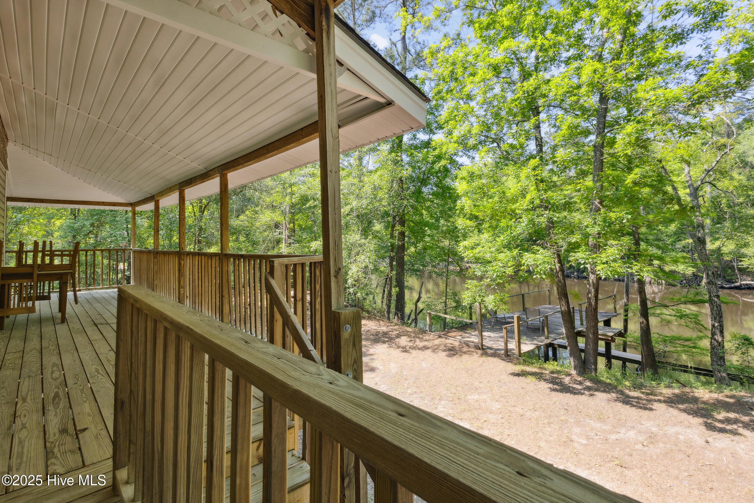 975 River Bend Drive Property Photo 32