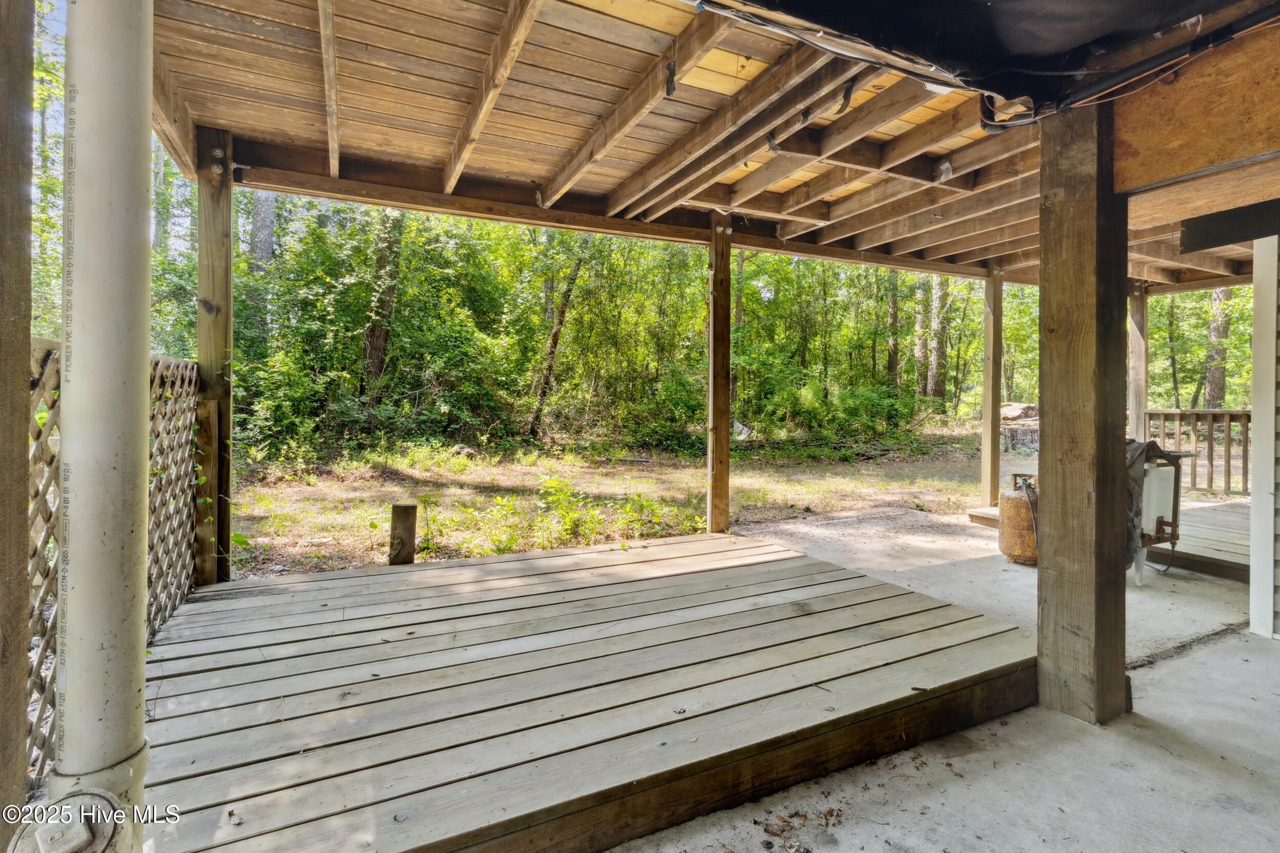 975 River Bend Drive Property Photo 37