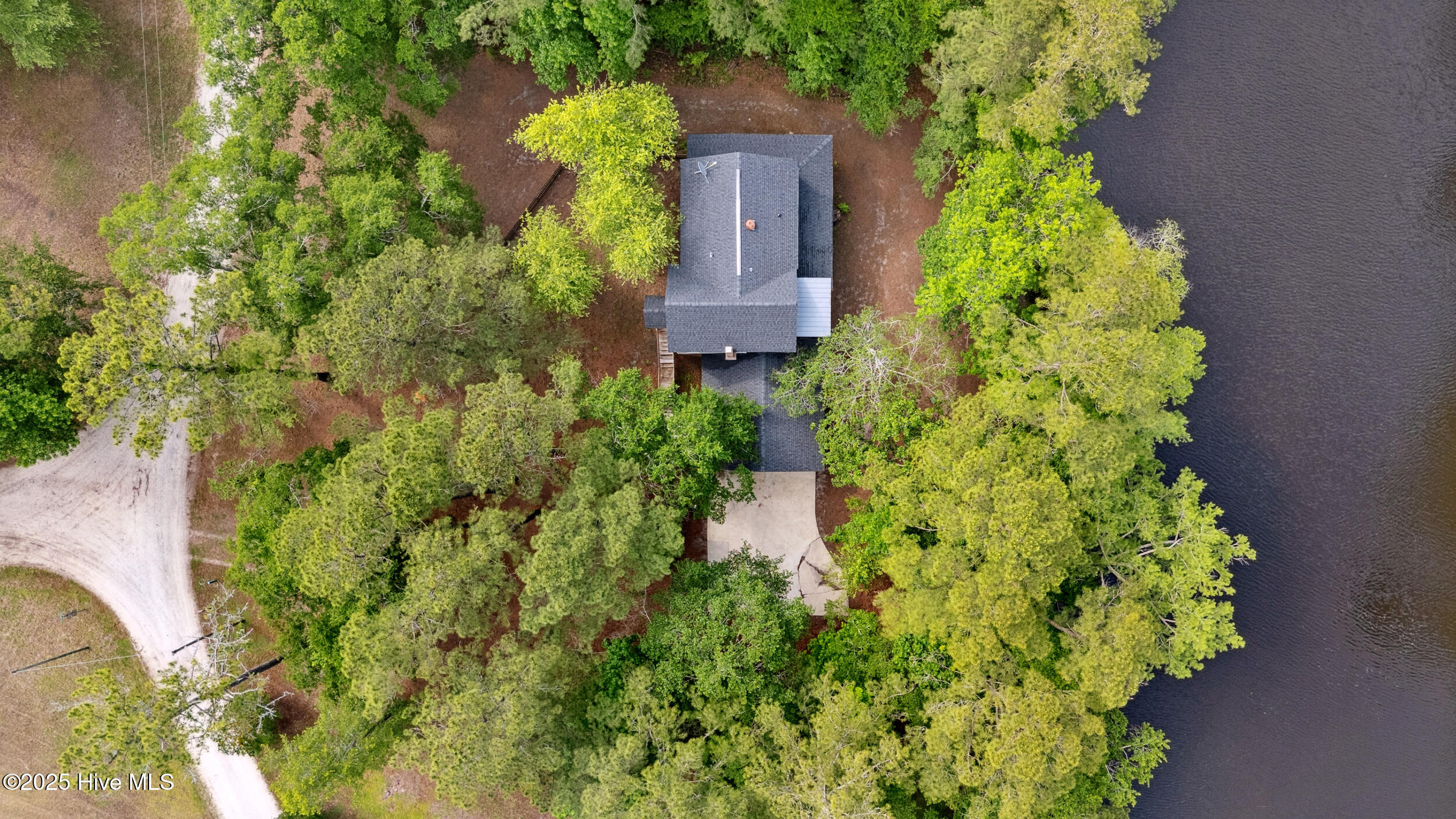 975 River Bend Drive Property Photo 49