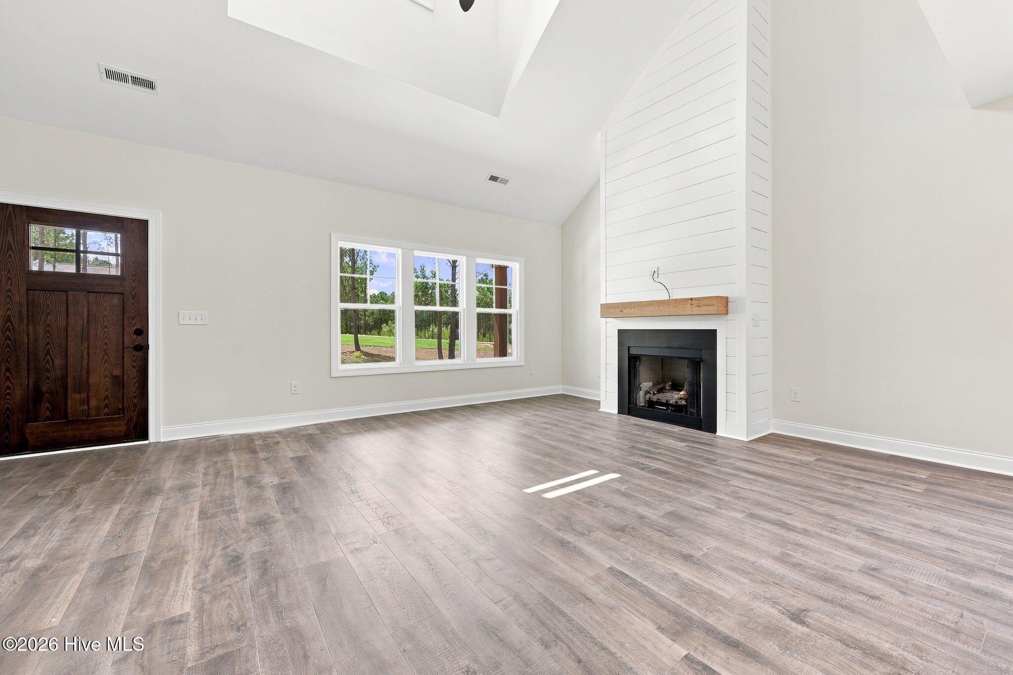 133 Vista Ridge Avenue Property Photo 4