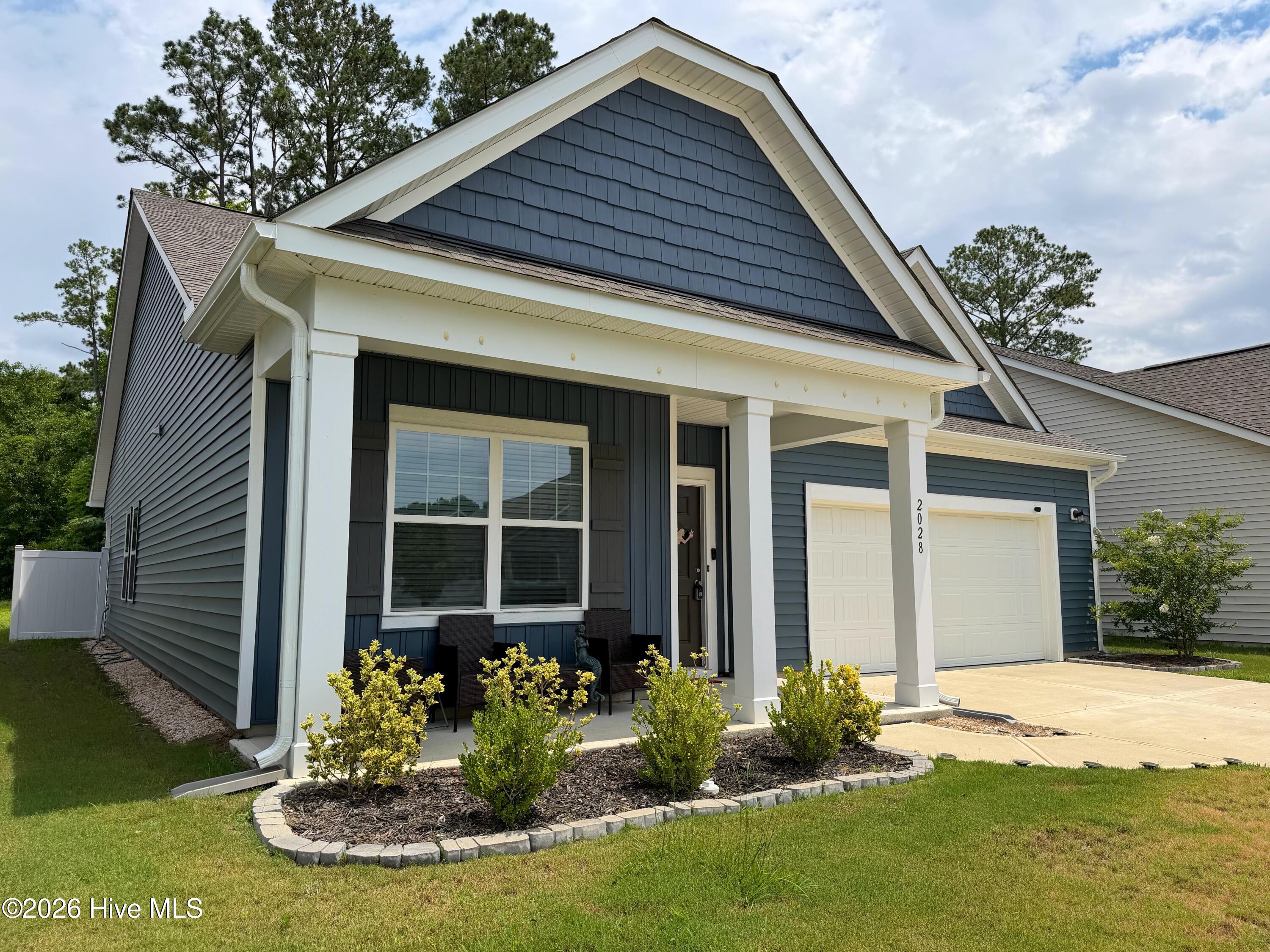 2028 Bogue Lane Property Photo 2