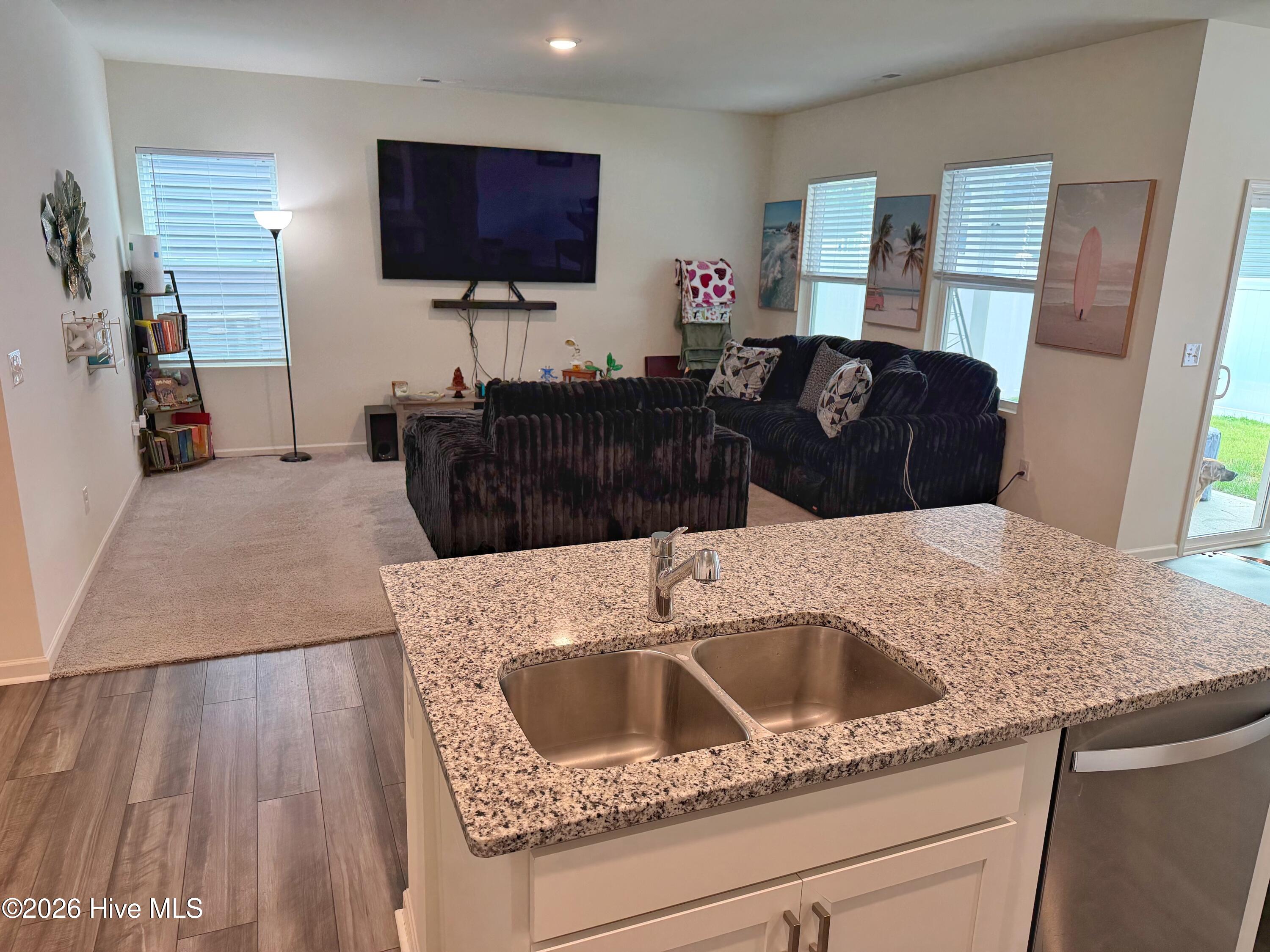 2028 Bogue Lane Property Photo 6