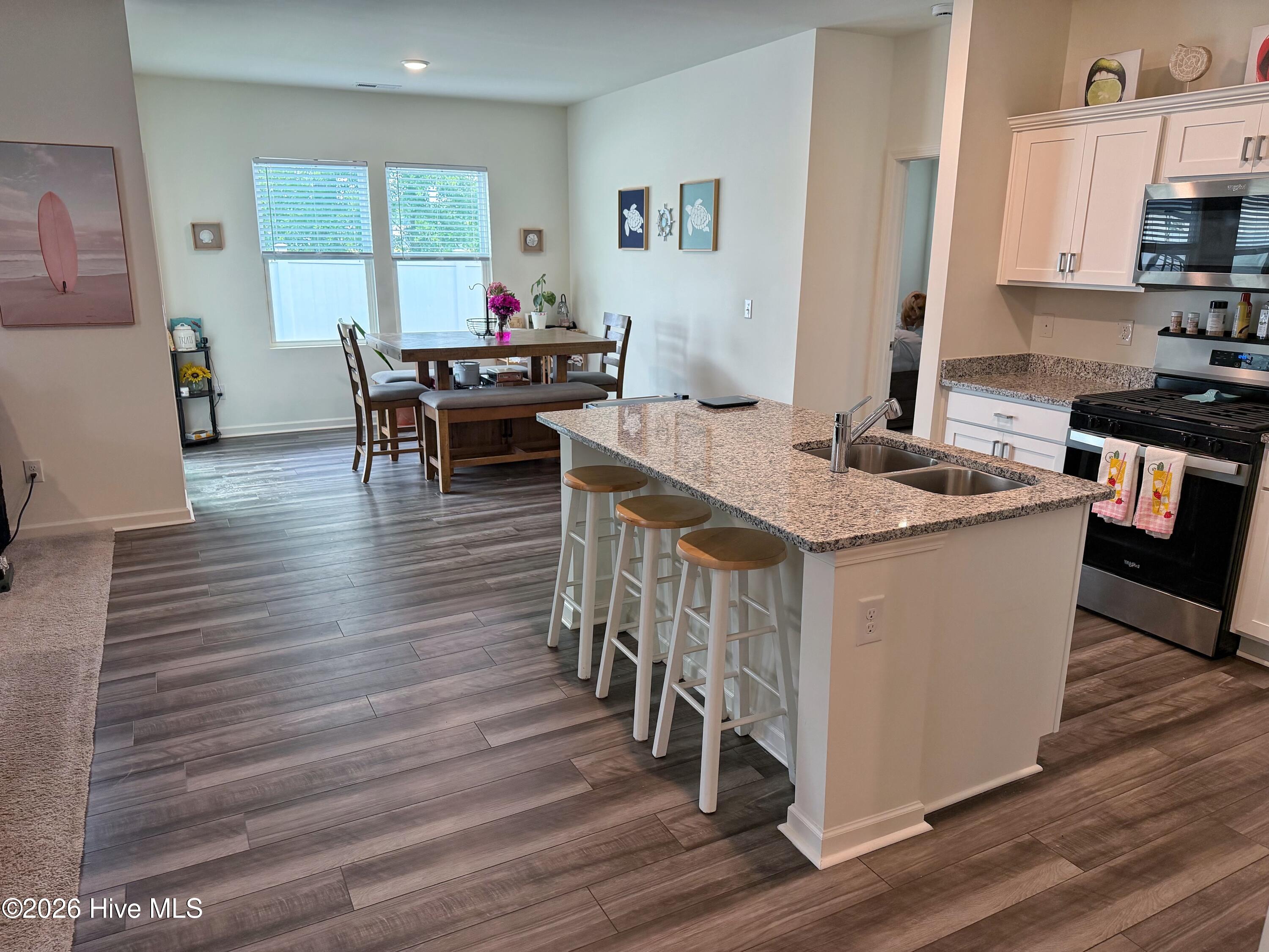 2028 Bogue Lane Property Photo 8