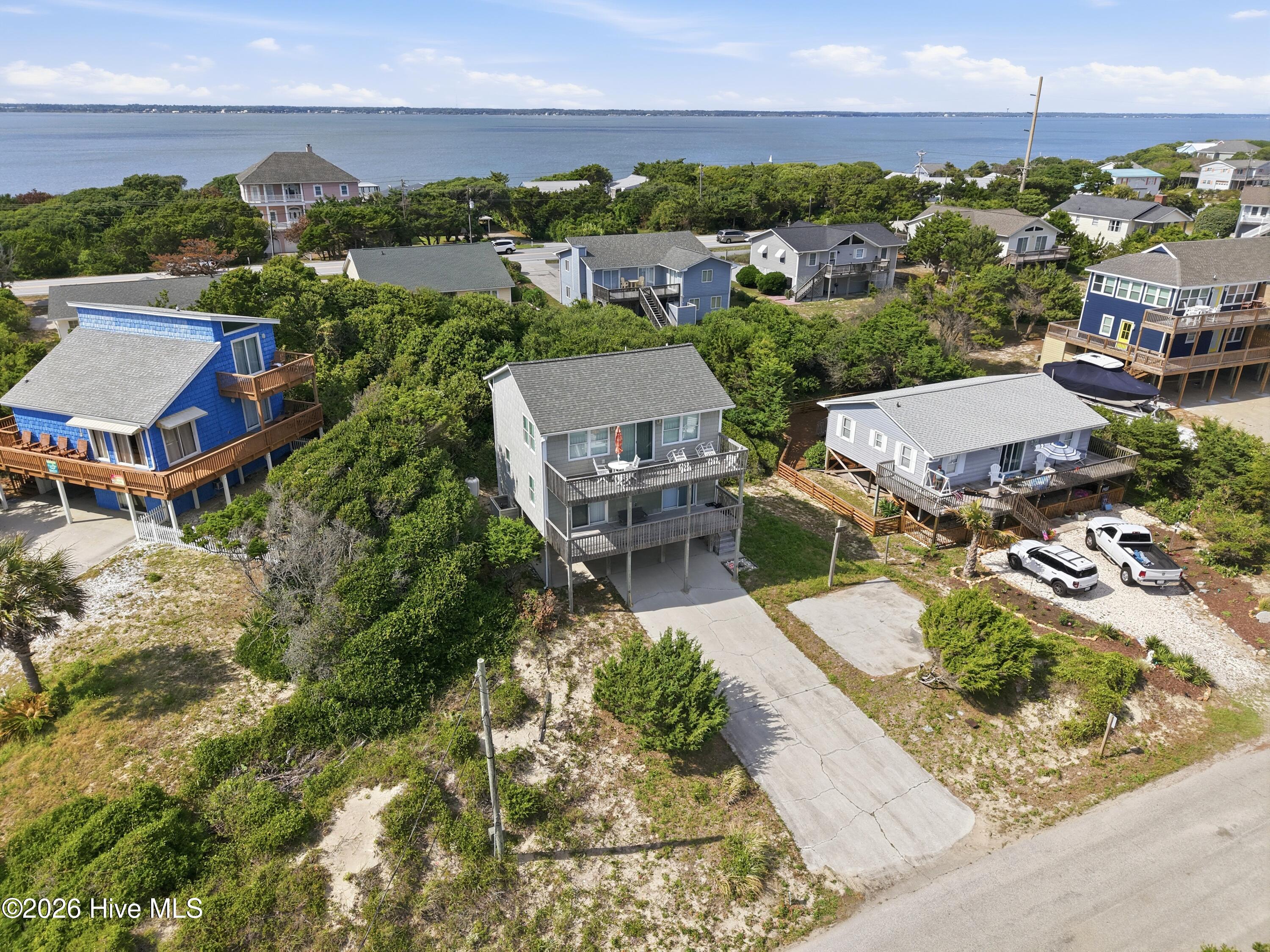 1410 Ocean Drive Property Photo 5