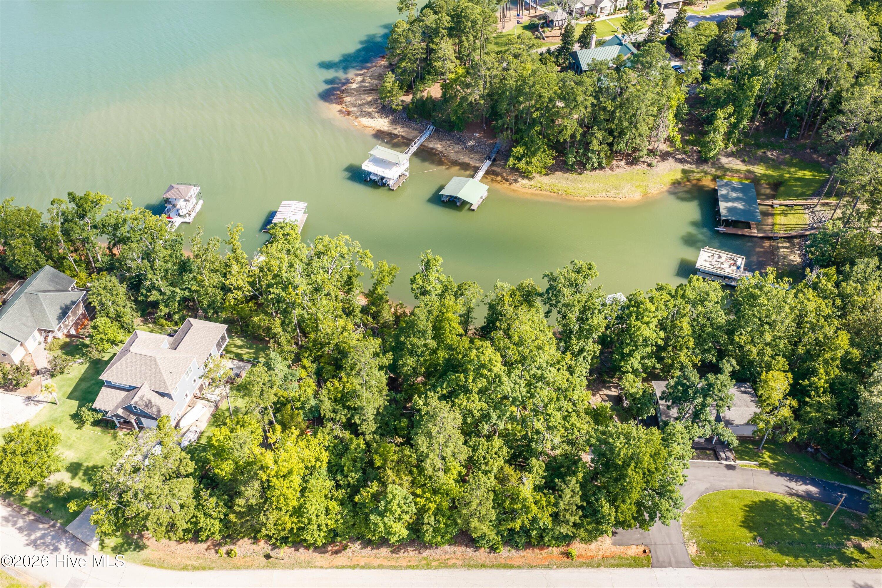280 87 A Lee Drive Property Photo 4