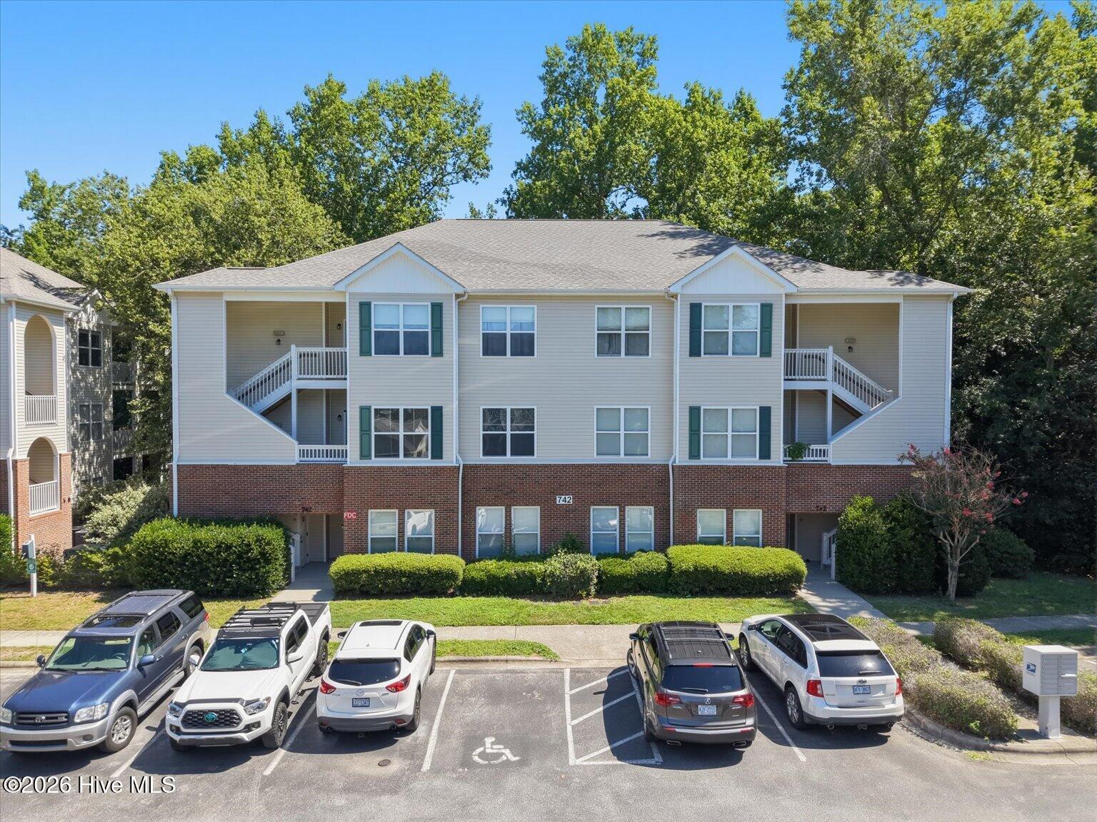742 Indica Court Apt 201 Property Photo 2