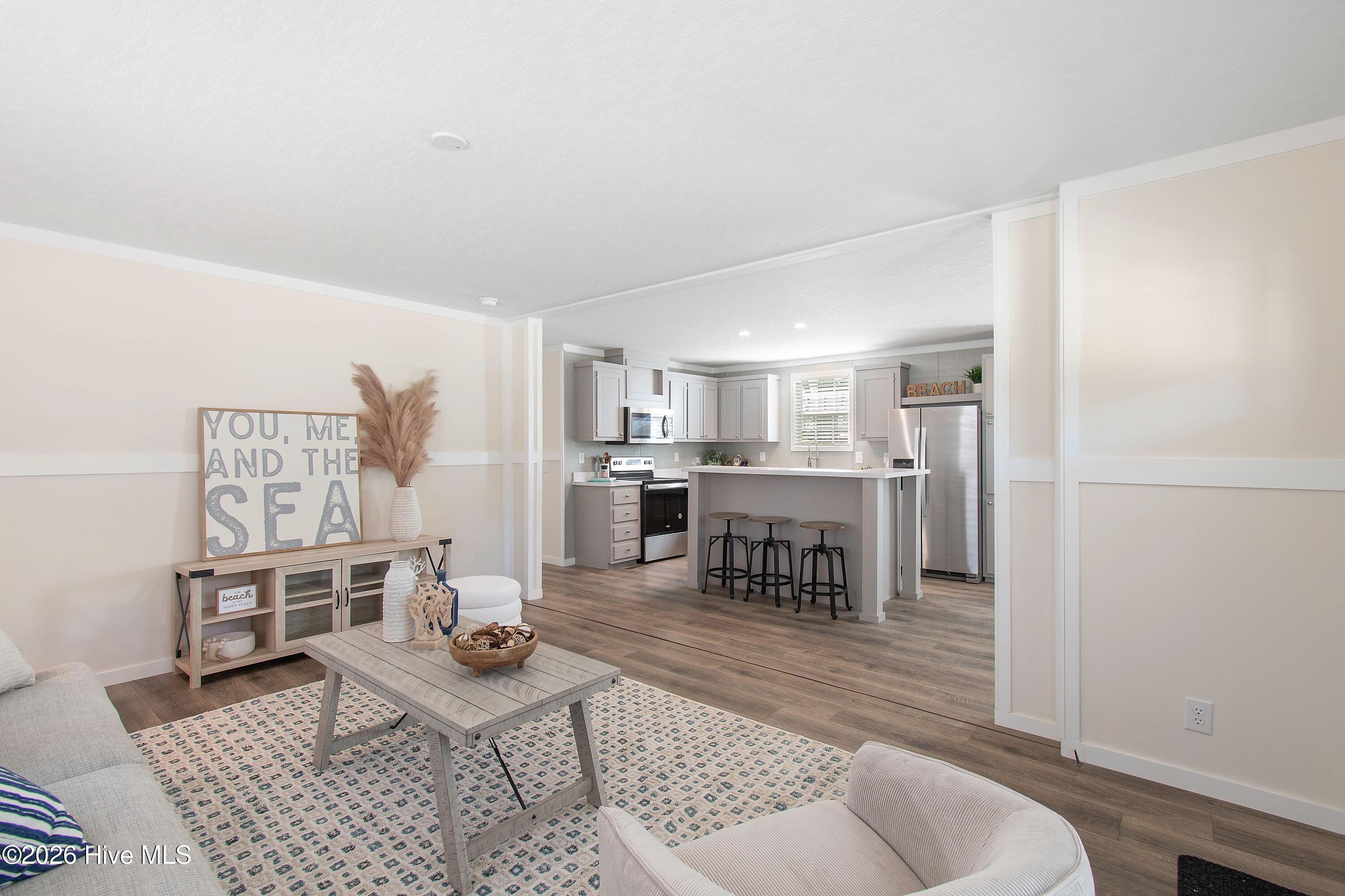 6741 Lewis Drive Se Property Photo 6