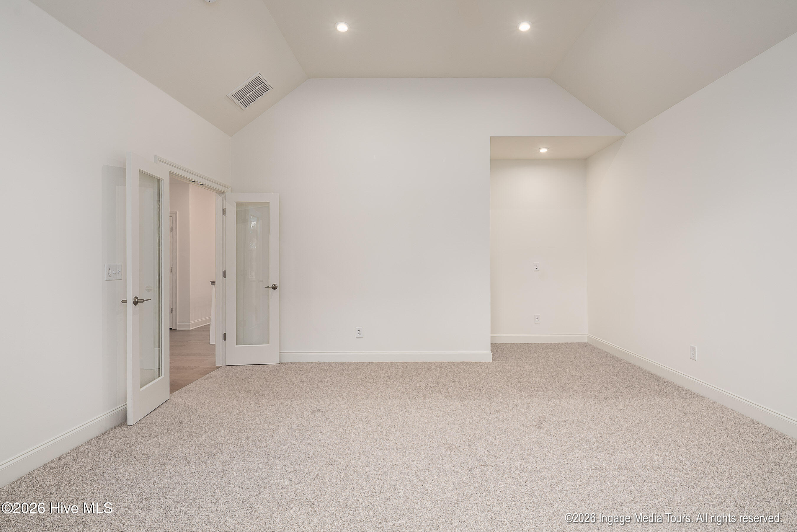 154 Pine Tree Point Property Photo 33