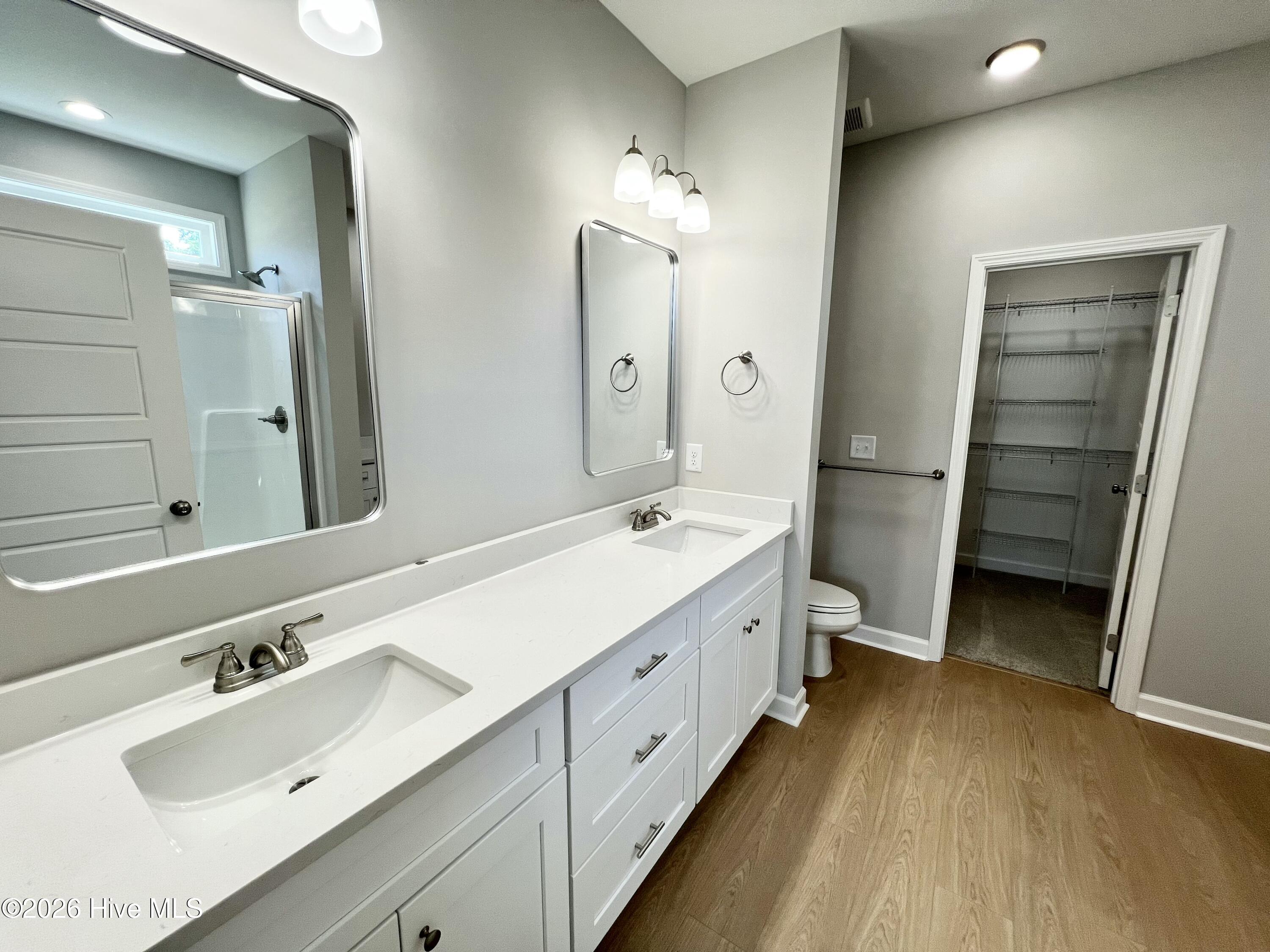 304 Creeks Edge Drive Property Photo 11
