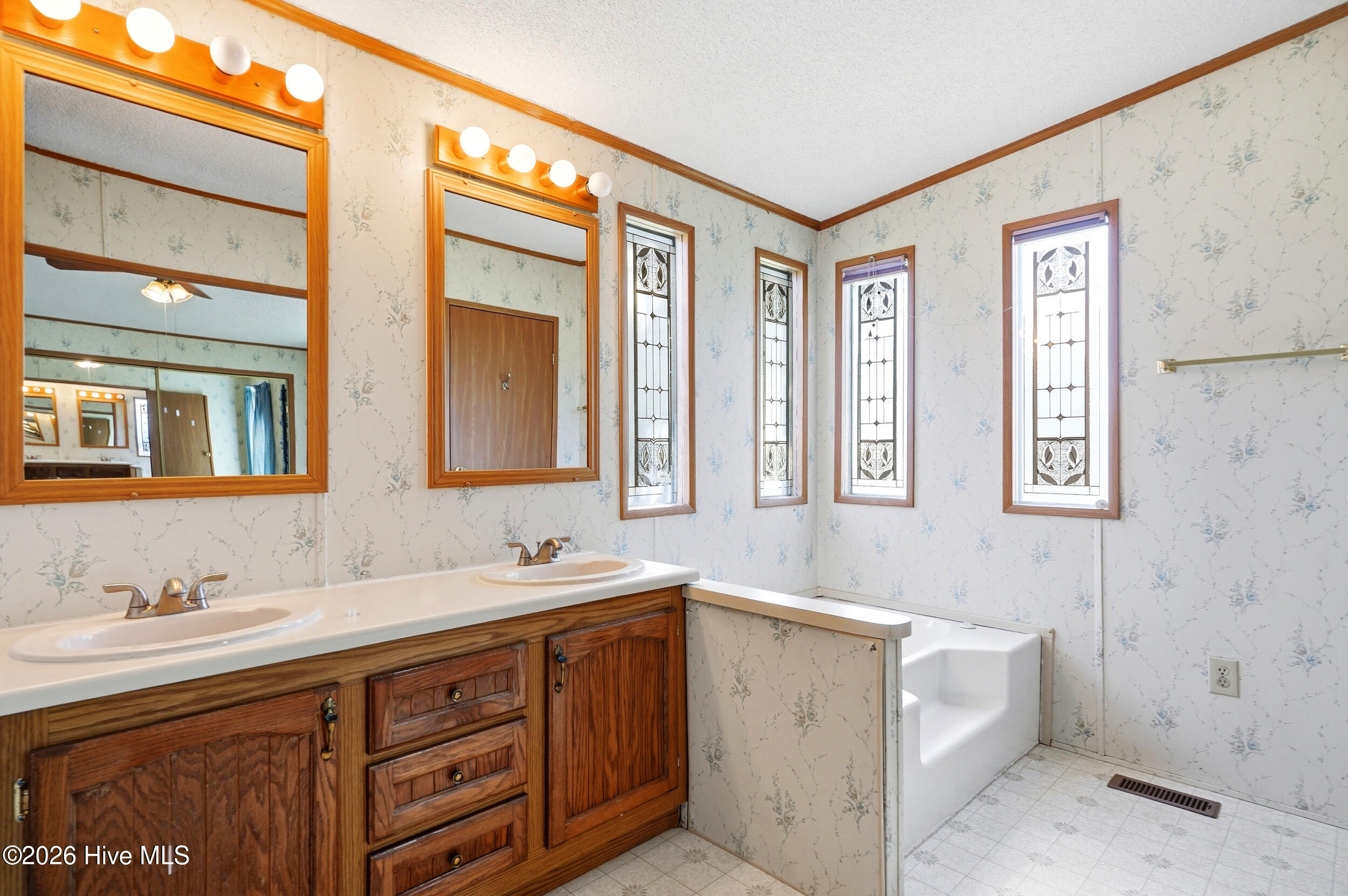 136 Champion Drive Property Photo 19