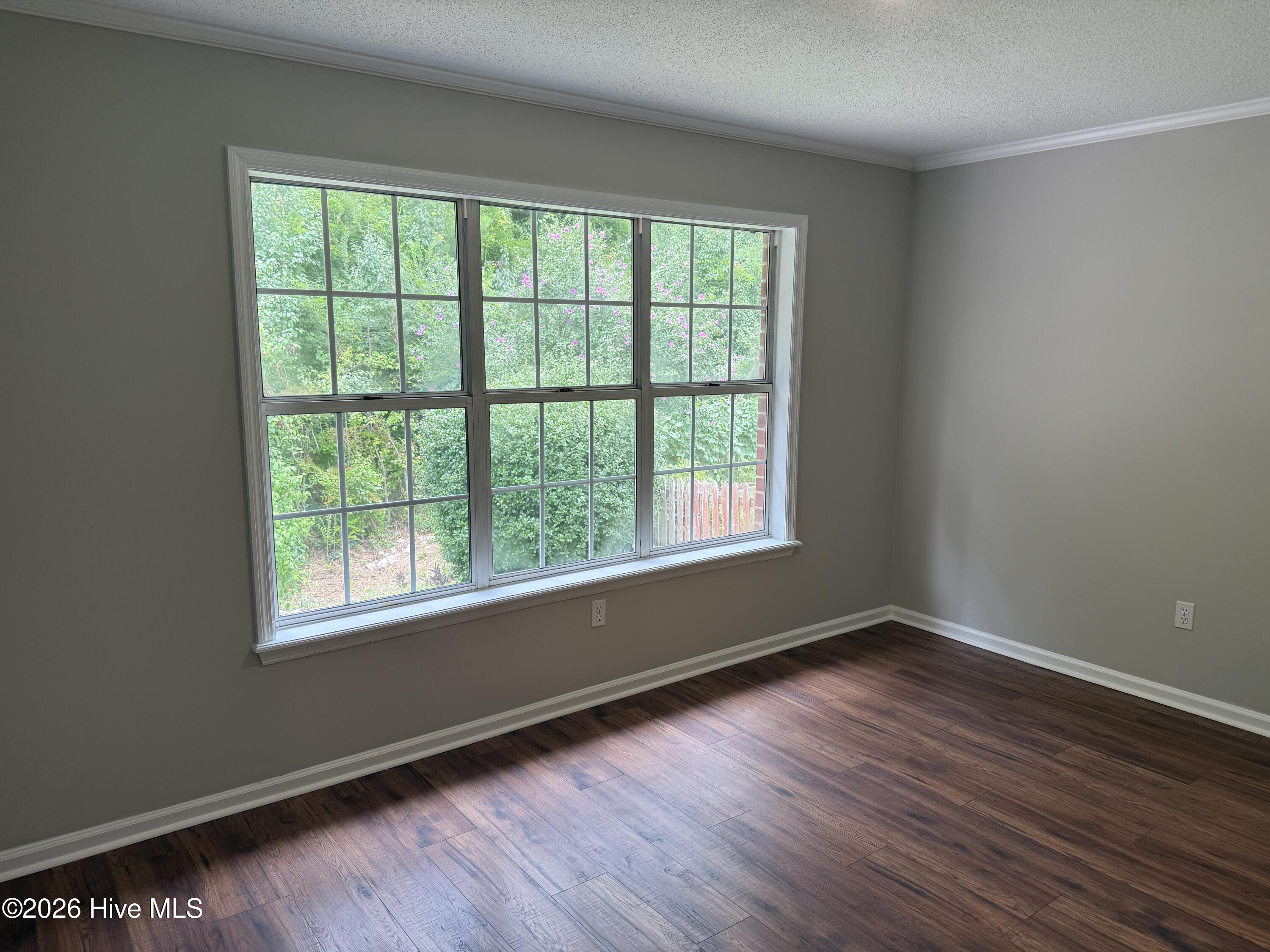 2961 Pointewest Drive Property Photo 8