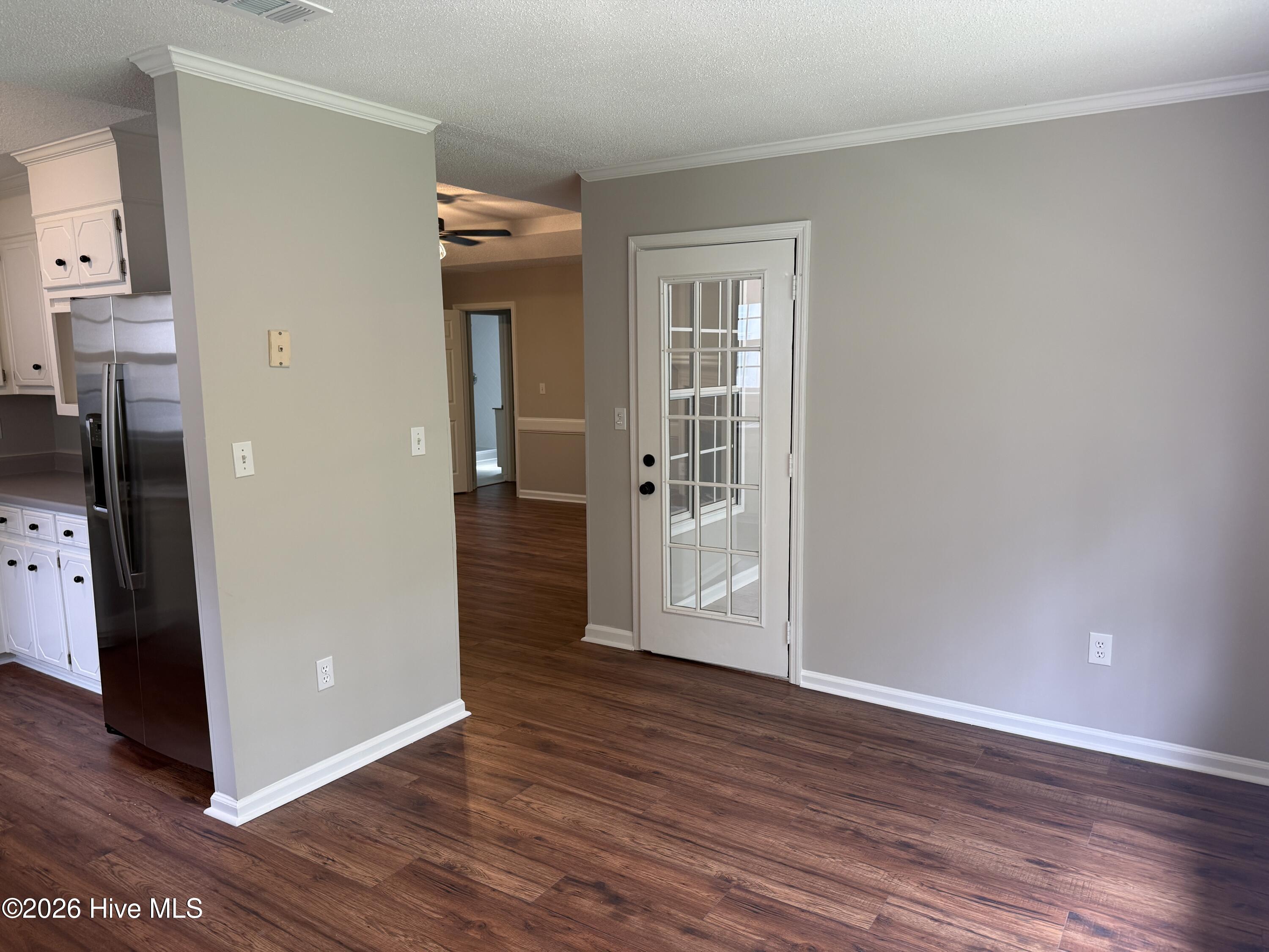 2961 Pointewest Drive Property Photo 9