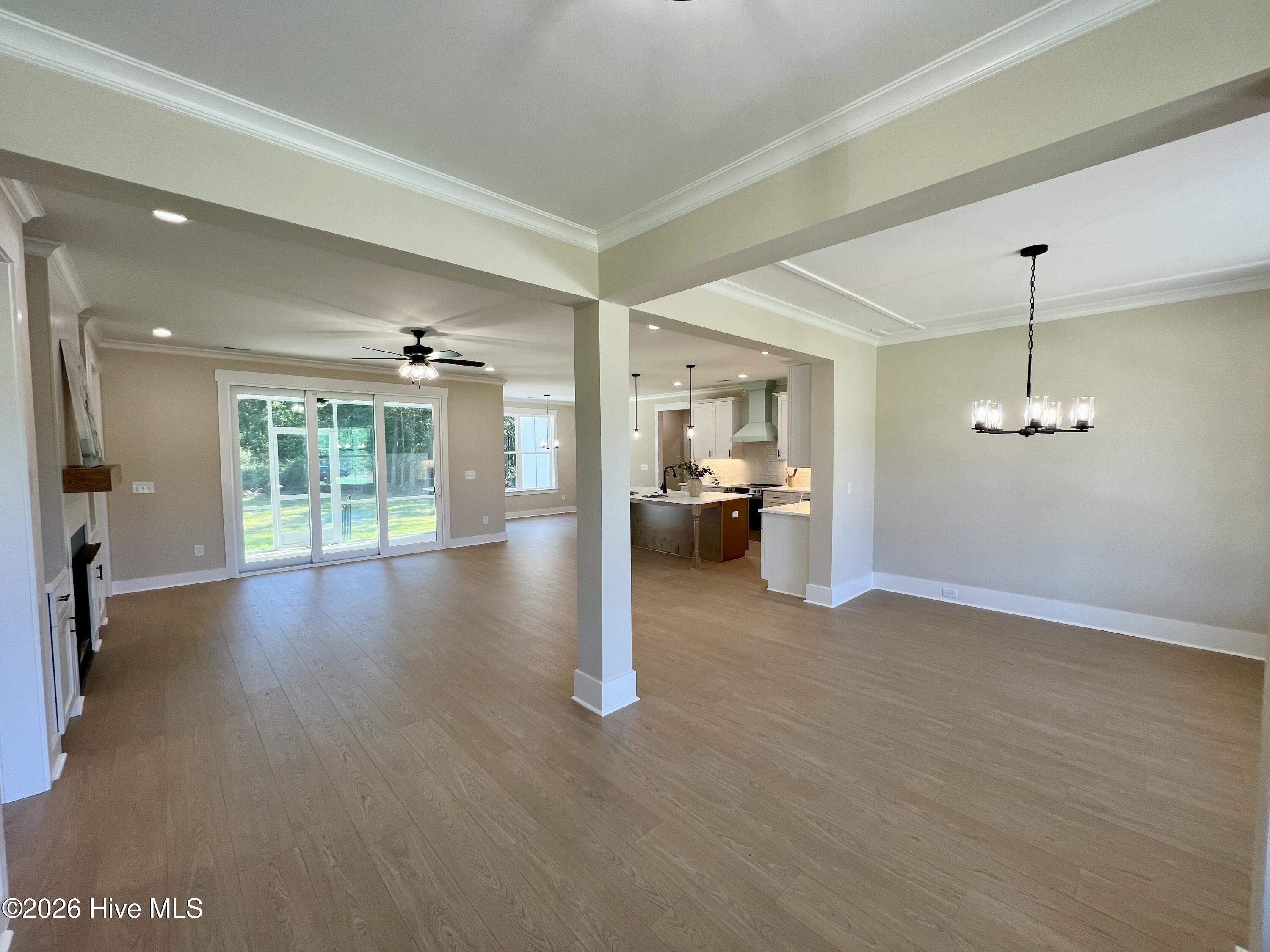 175 Hillstead Way Property Photo 3