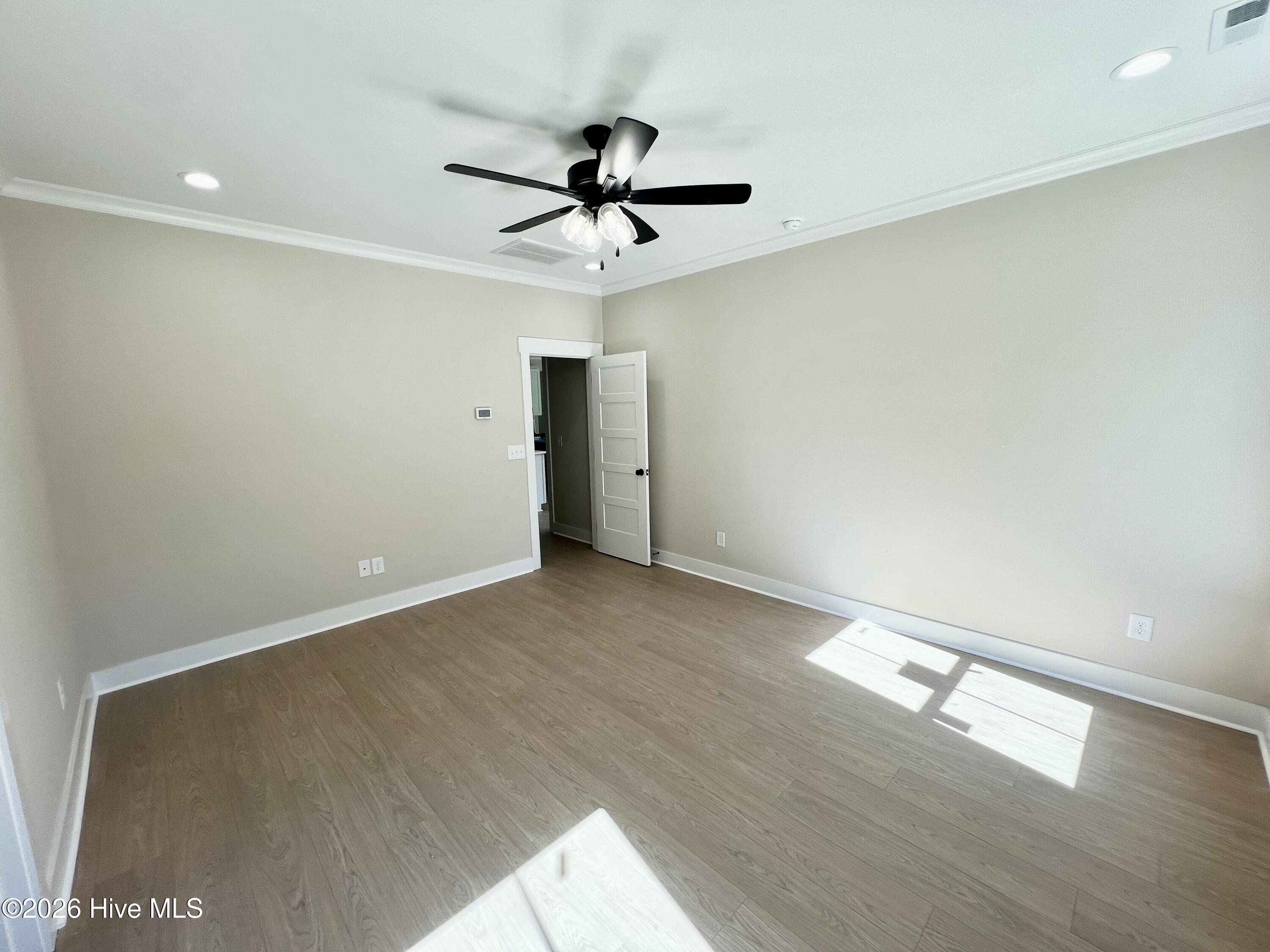 175 Hillstead Way Property Photo 8