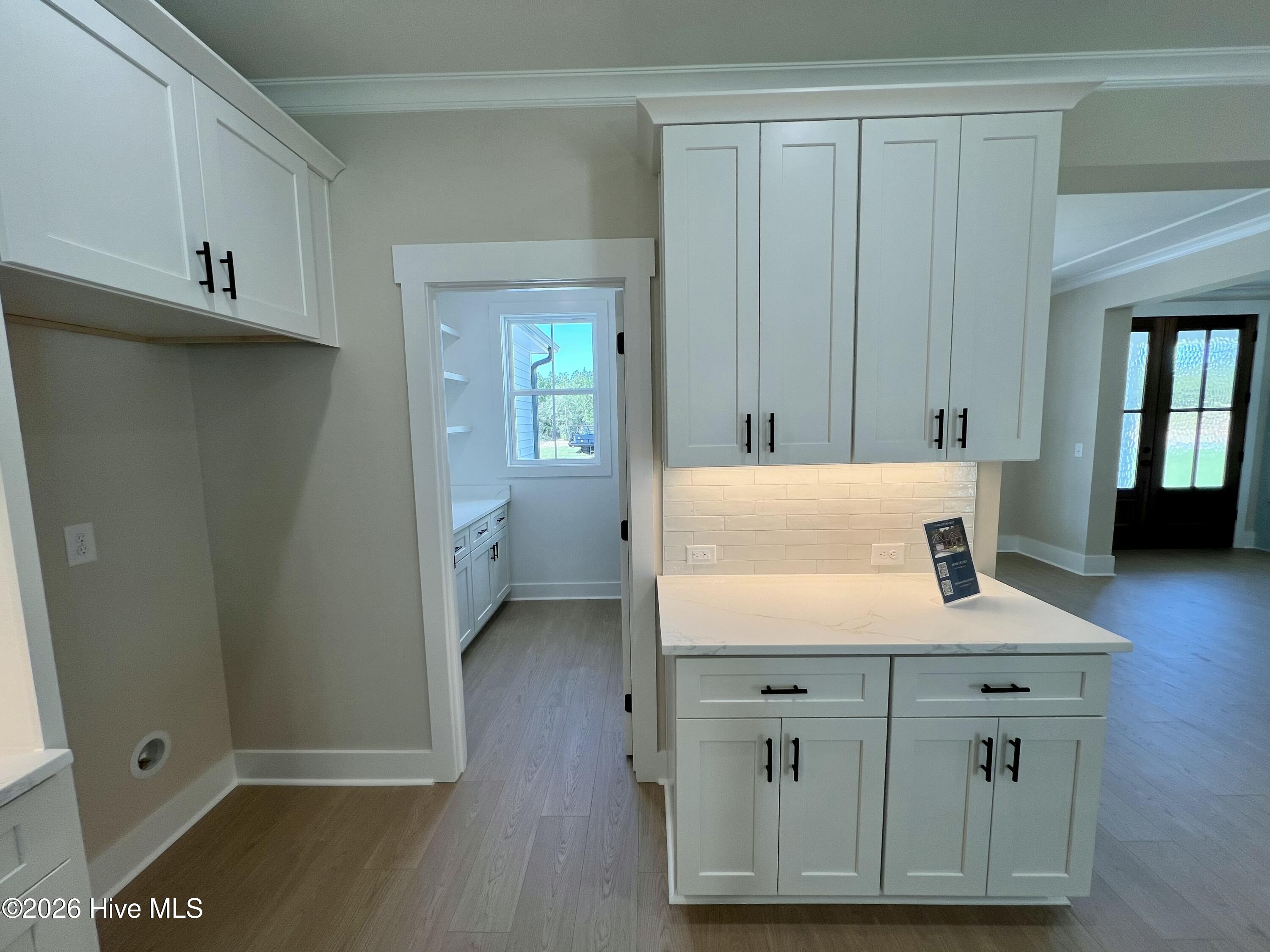 175 Hillstead Way Property Photo 10