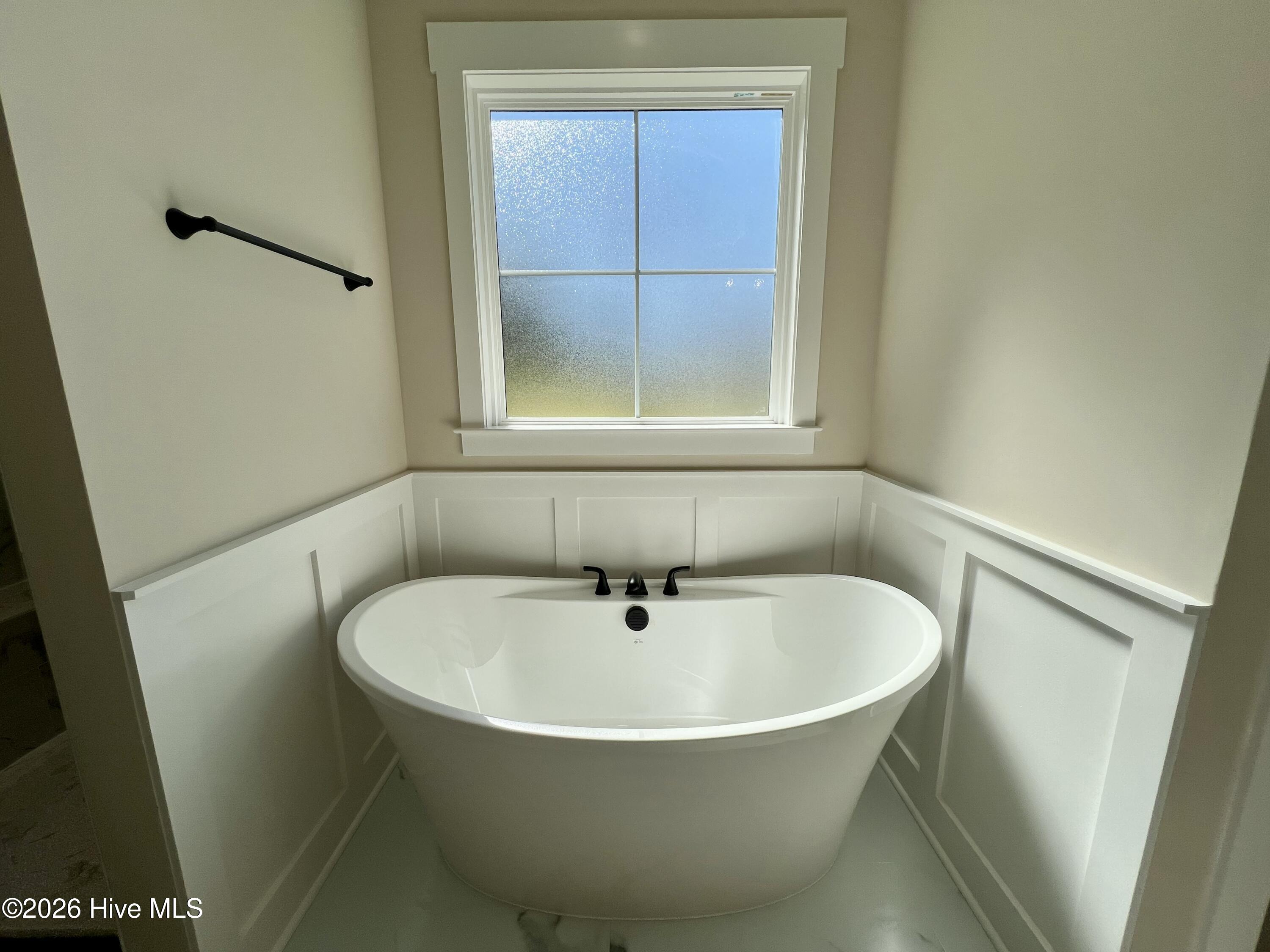 175 Hillstead Way Property Photo 16