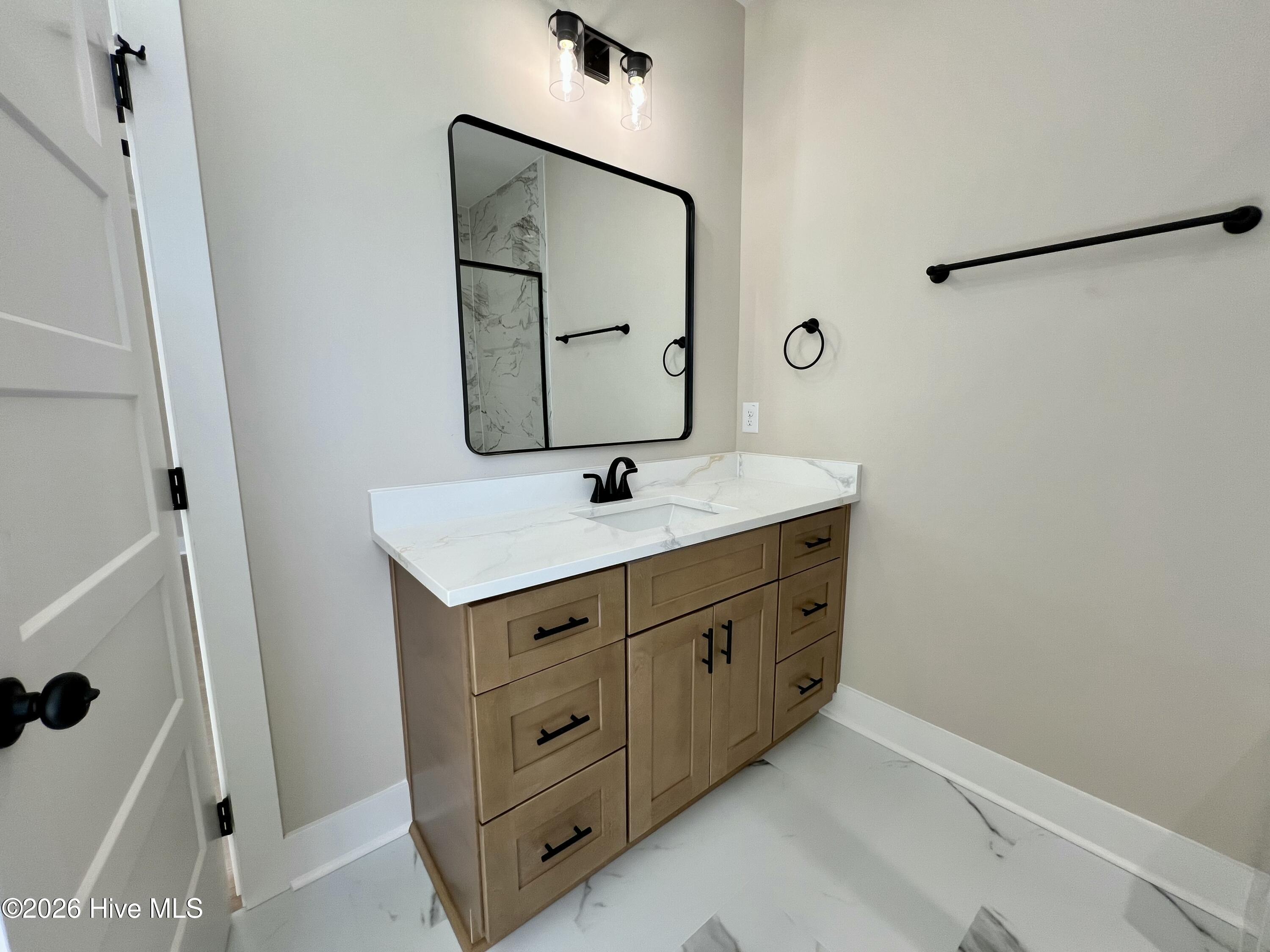 175 Hillstead Way Property Photo 19