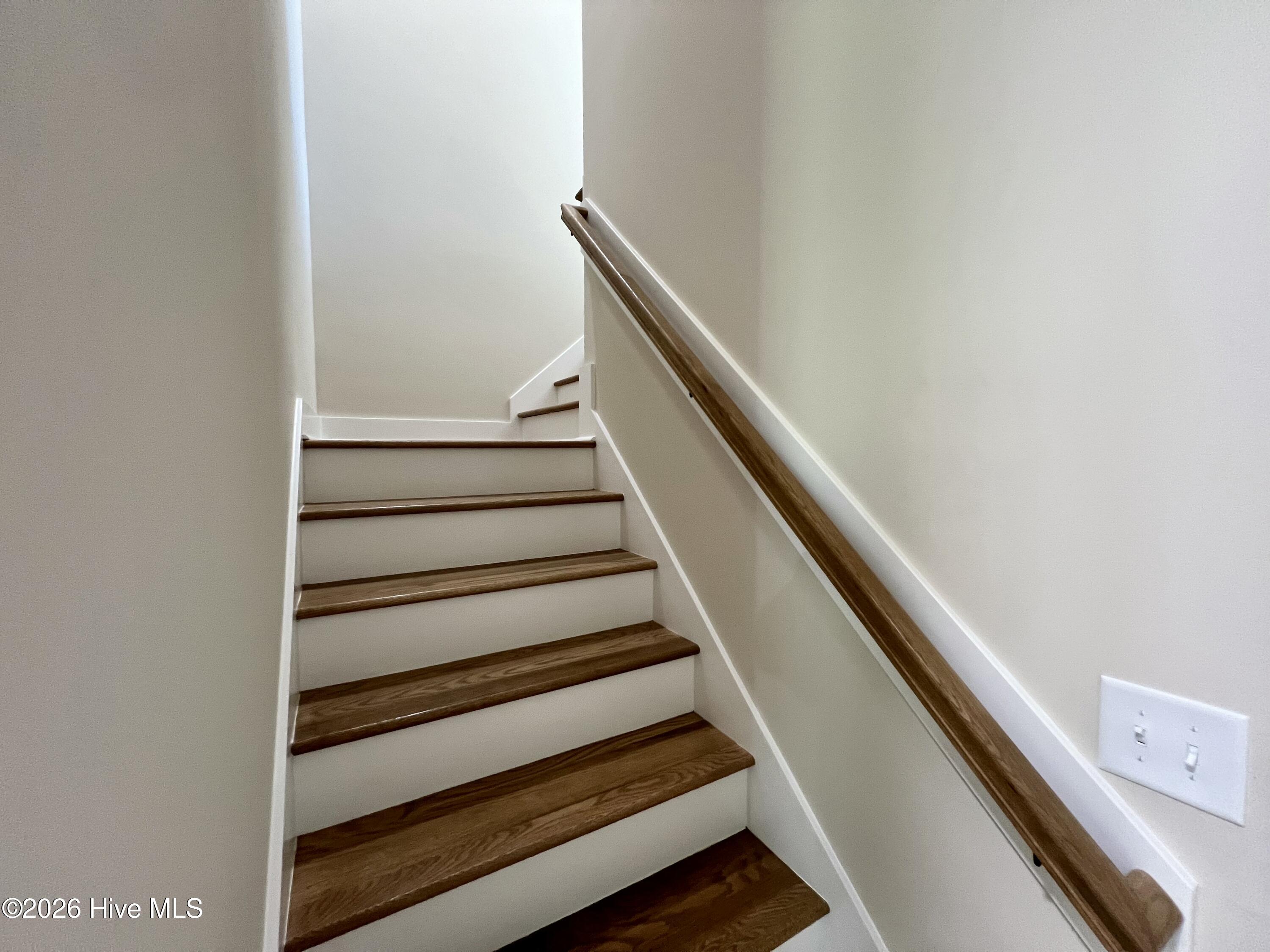 175 Hillstead Way Property Photo 29