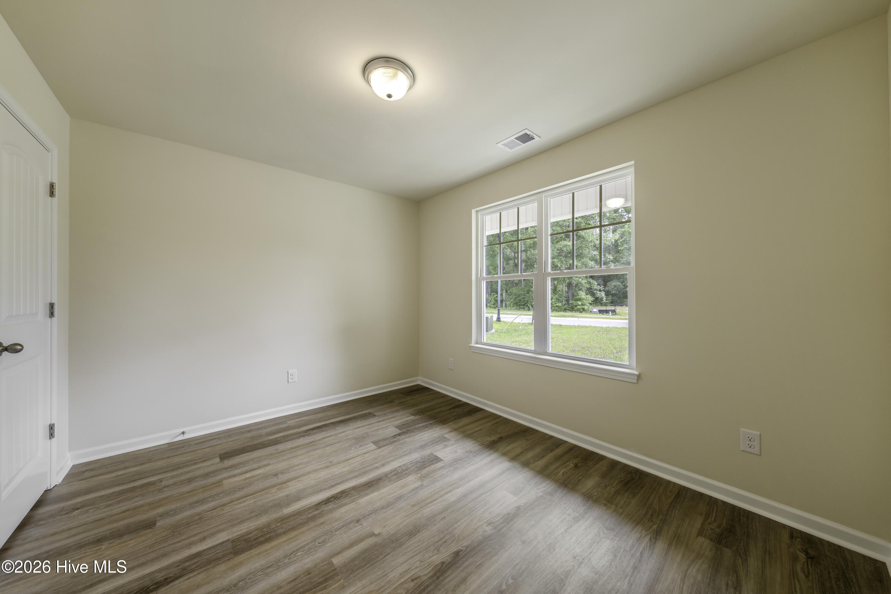 2567 Provence Drive Se Drive Se Property Photo 4