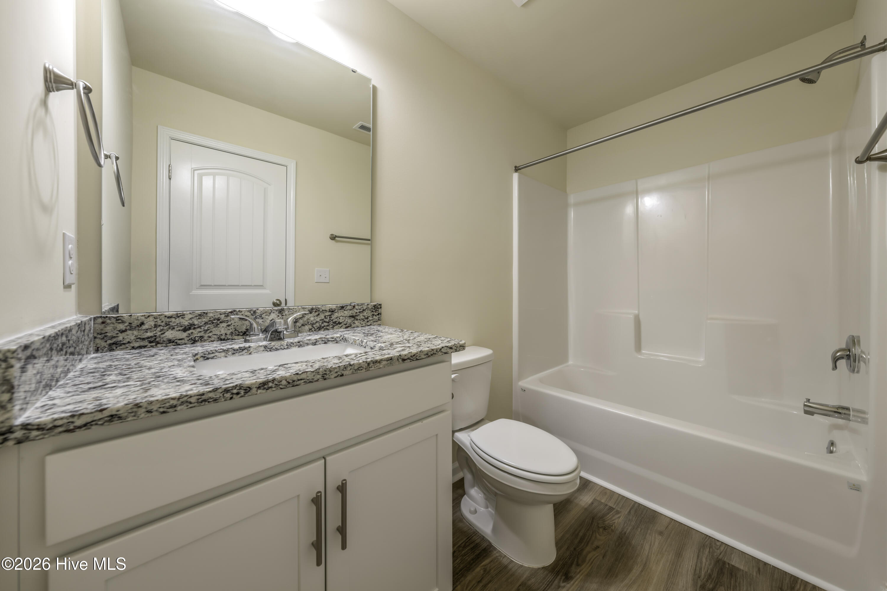 2567 Provence Drive Se Drive Se Property Photo 5