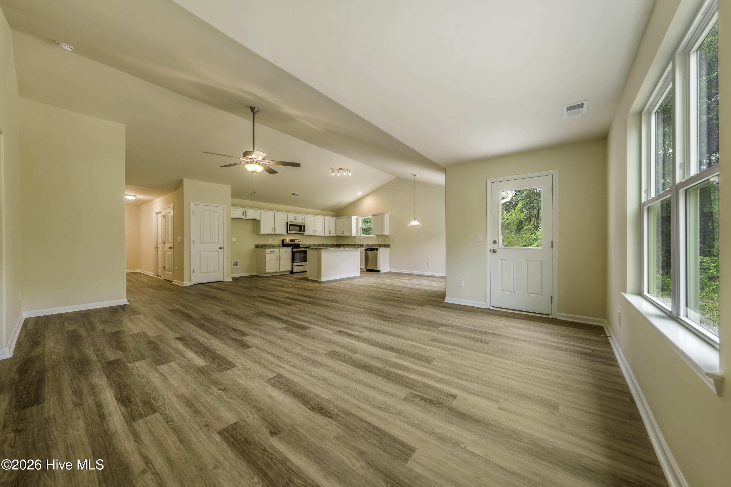2567 Provence Drive Se Drive Se Property Photo 9